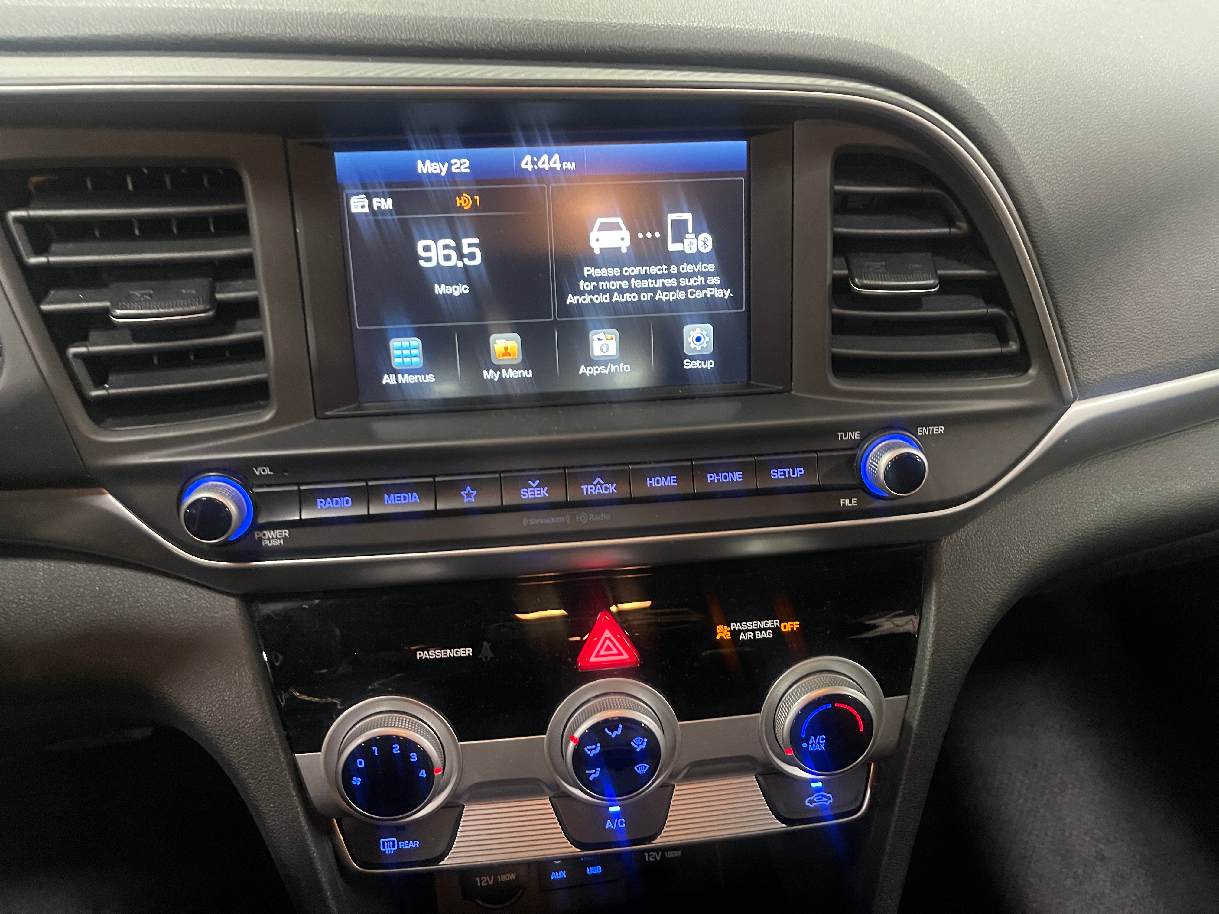2019 Hyundai Elantra SEL 4
