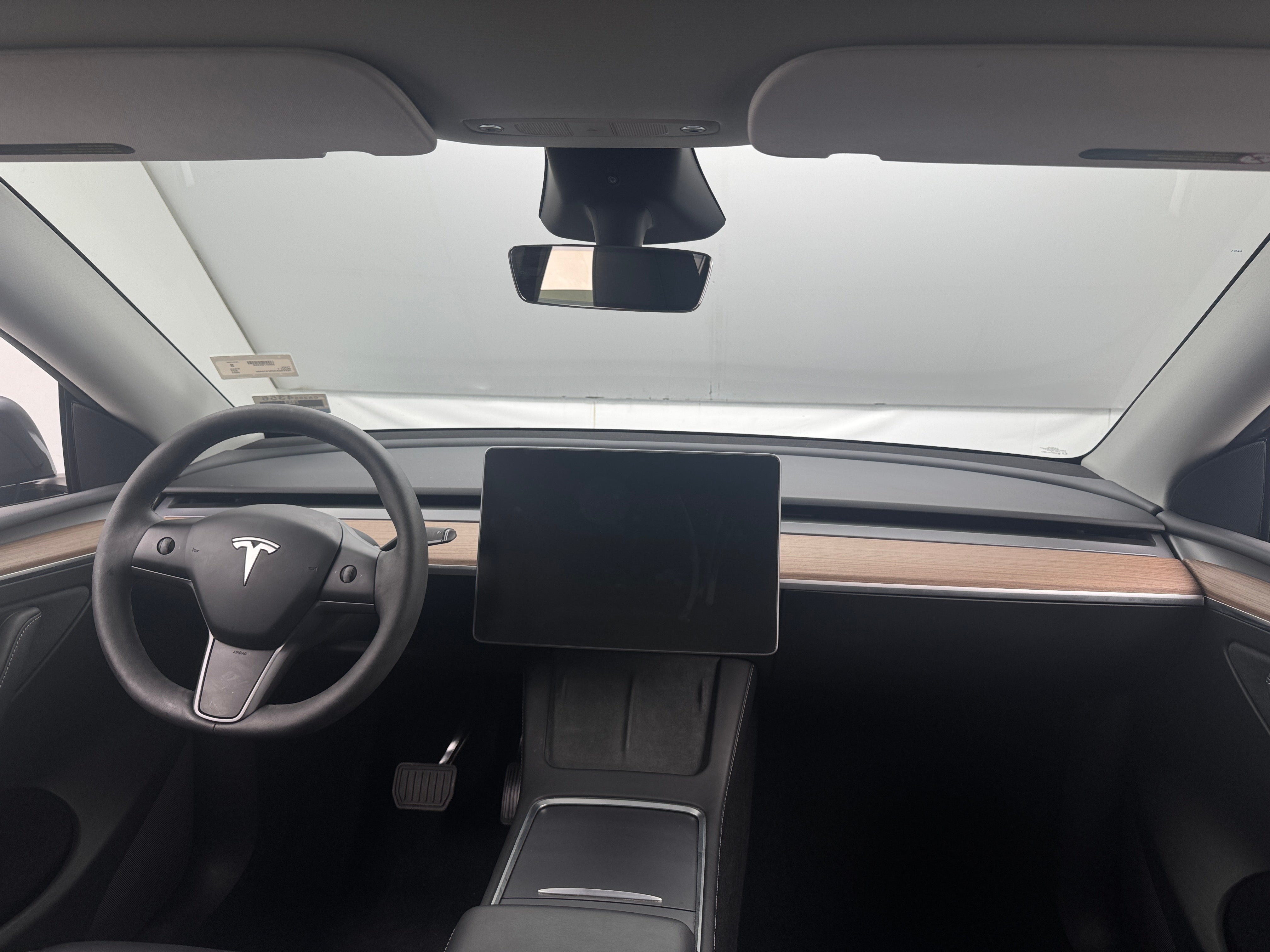 2024 Tesla Model Y Standard Range 2