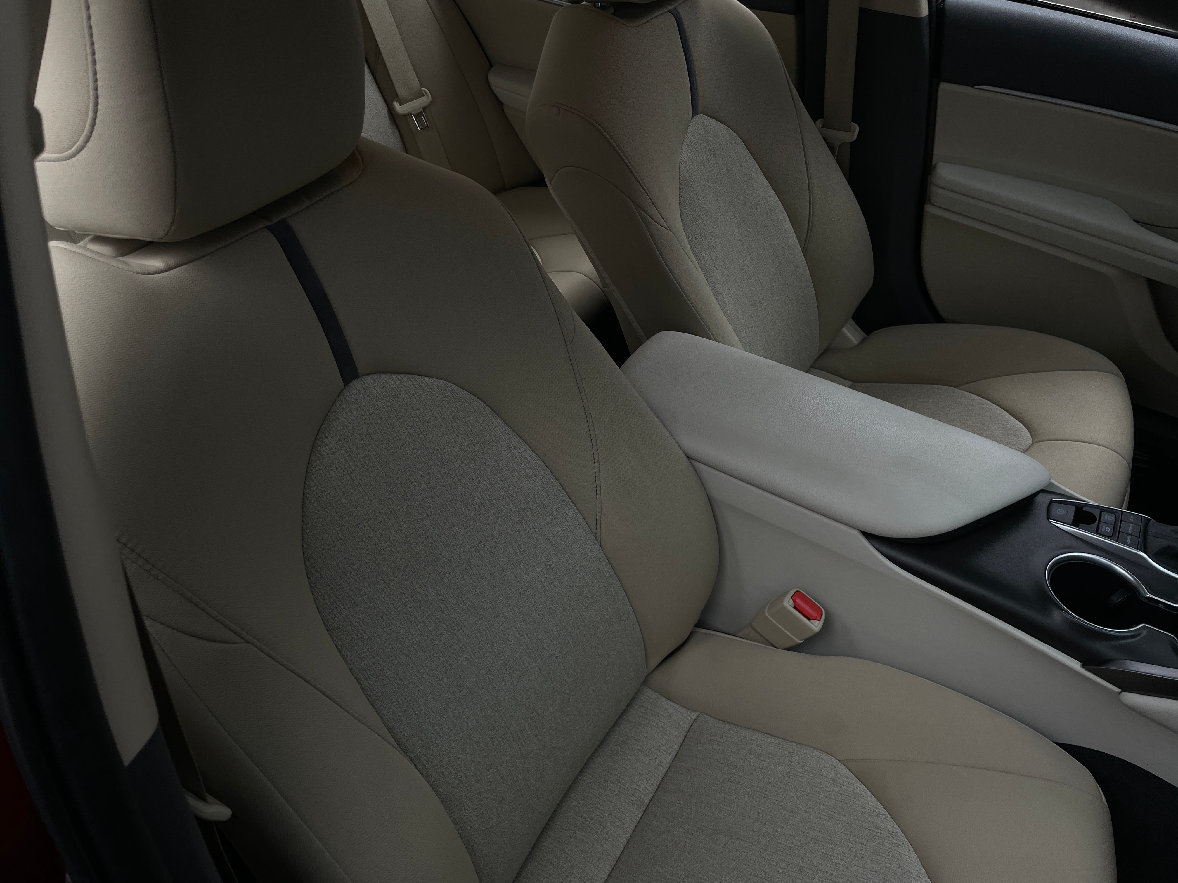 2022 Toyota Camry LE 2