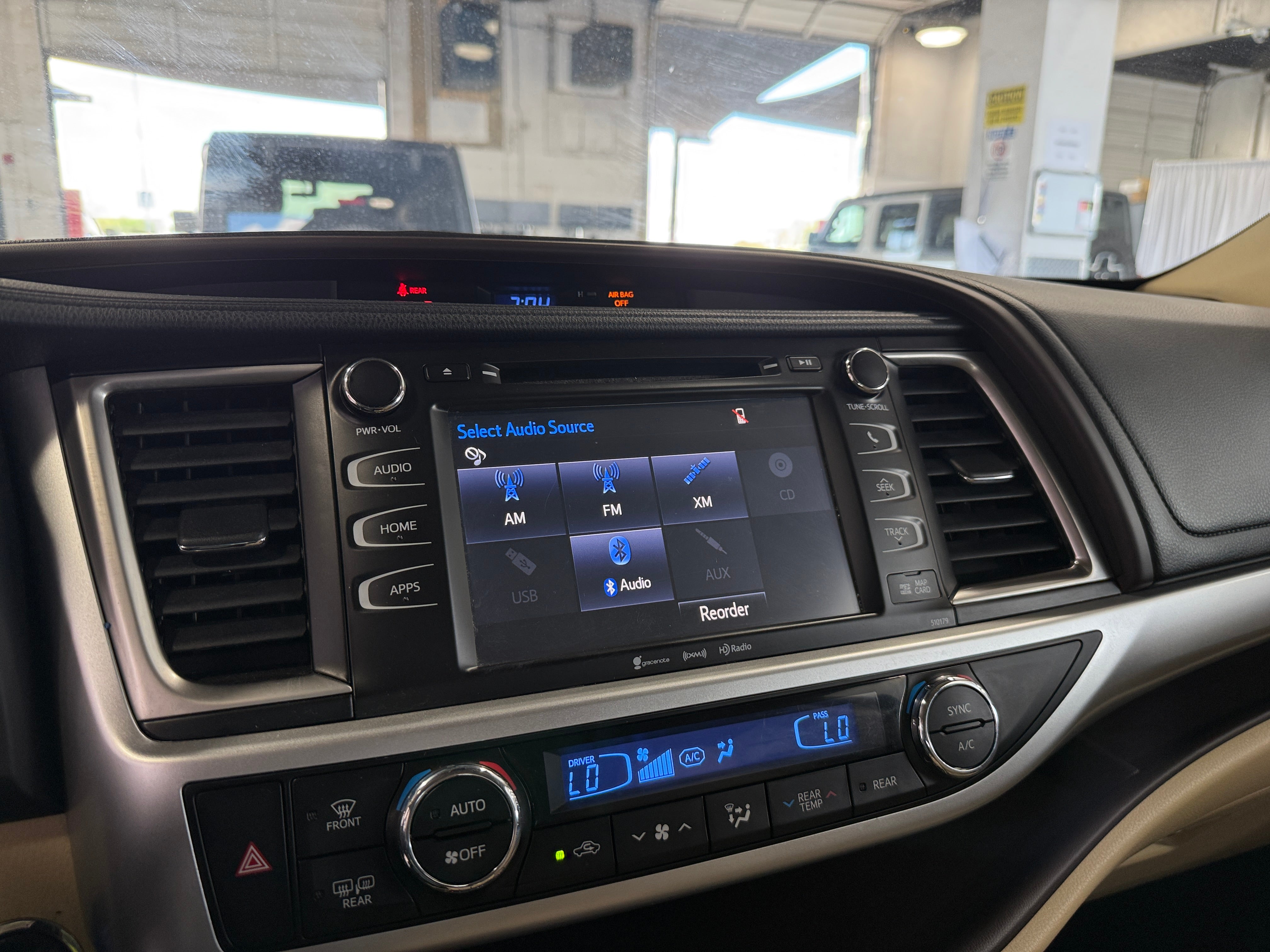 2017 Toyota Highlander XLE 3
