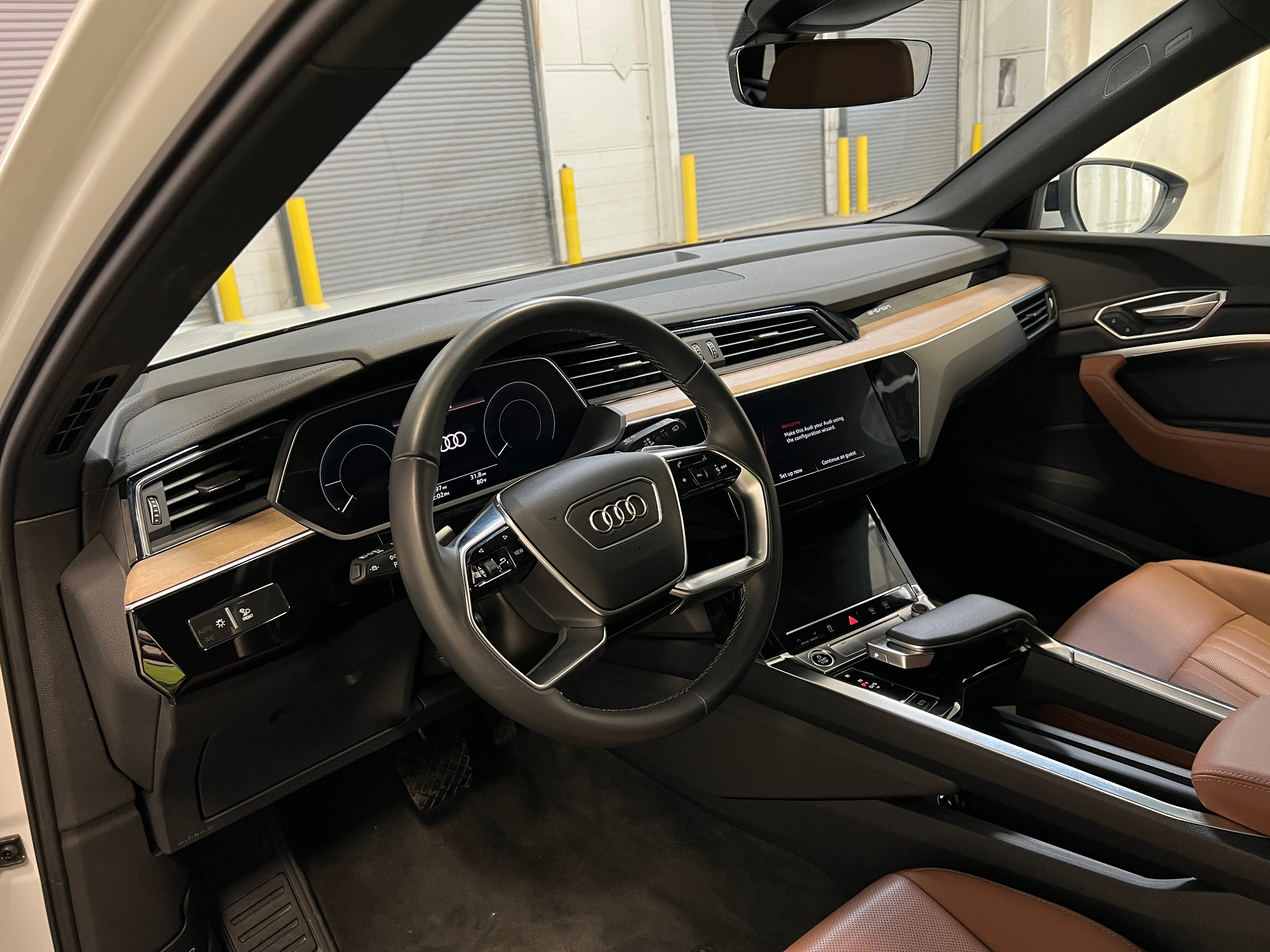 2024 Audi Q8 e-tron Premium Plus 2
