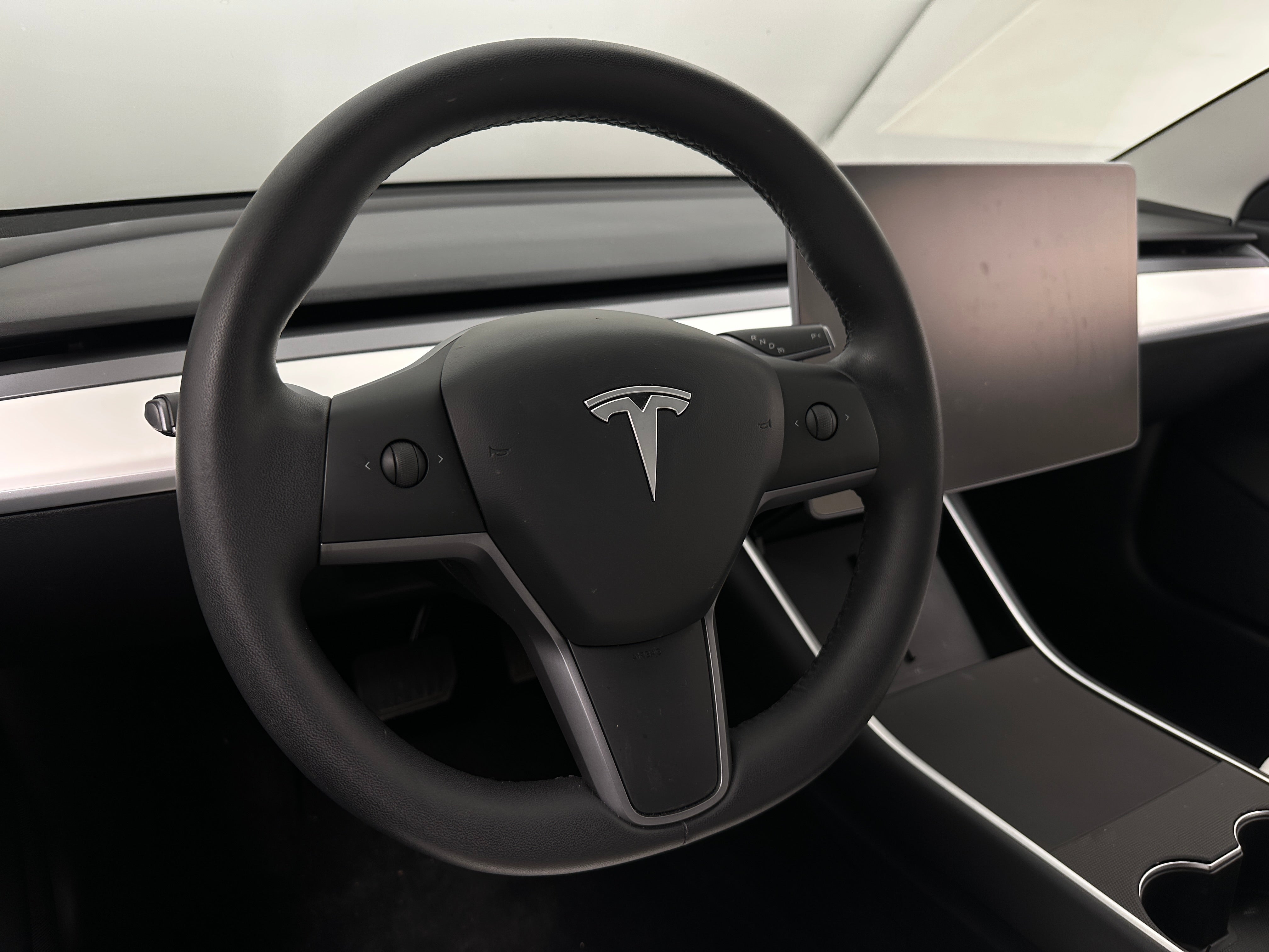 2020 Tesla Model 3 Standard Range 4