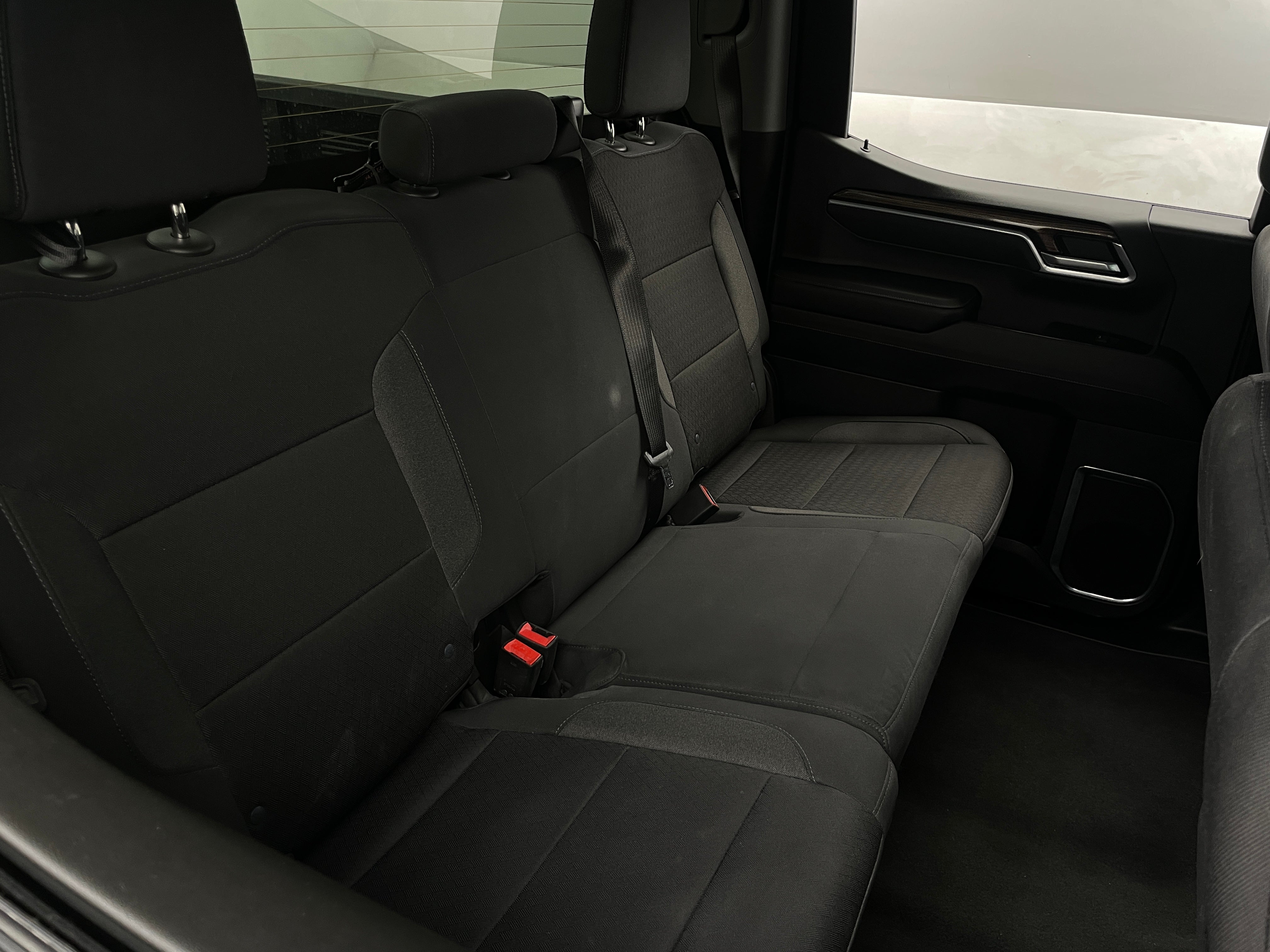 2025 Chevrolet Silverado 1500 LT 6