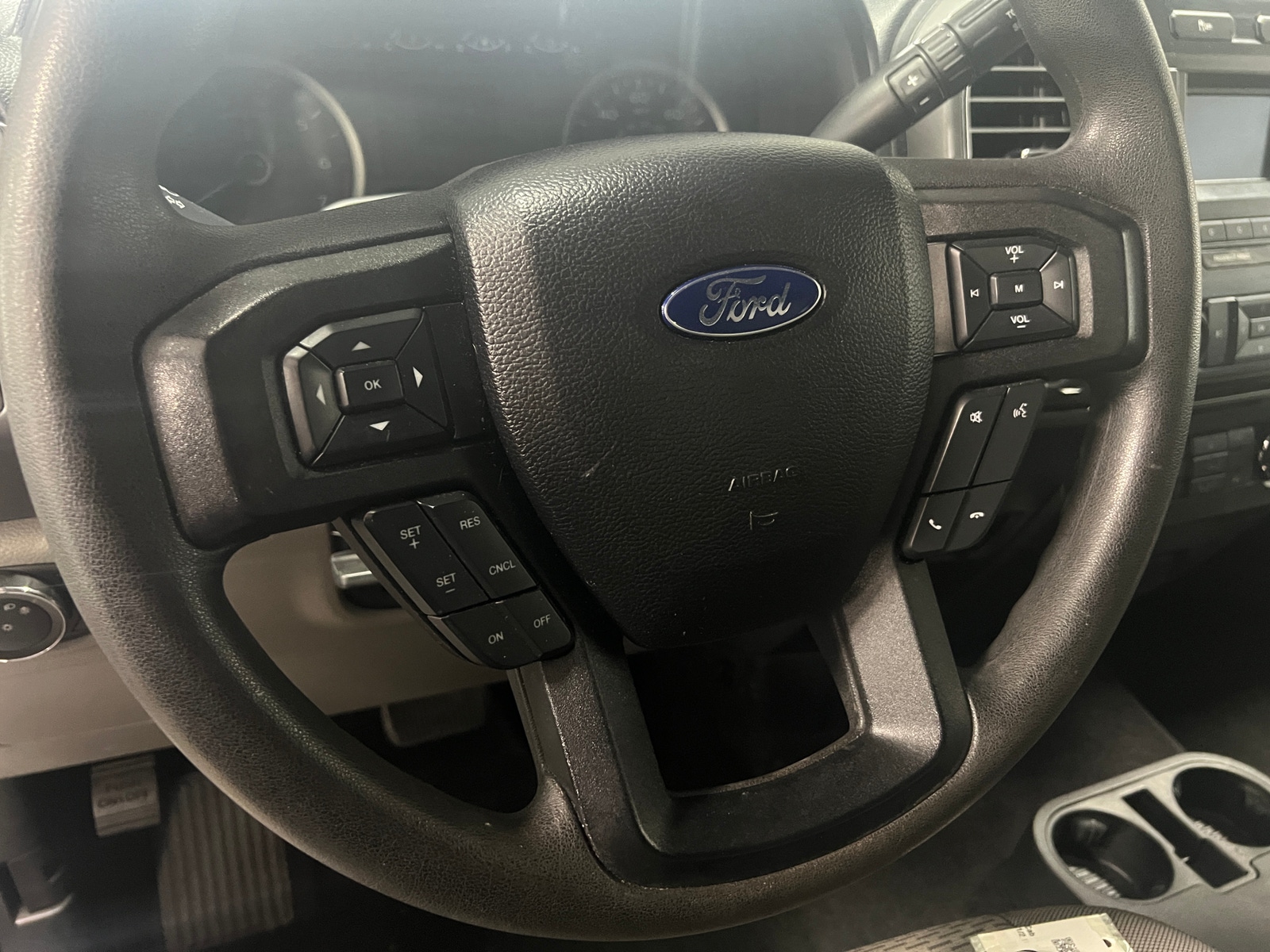 Thumbnail: 2016 Ford Econoline - 5