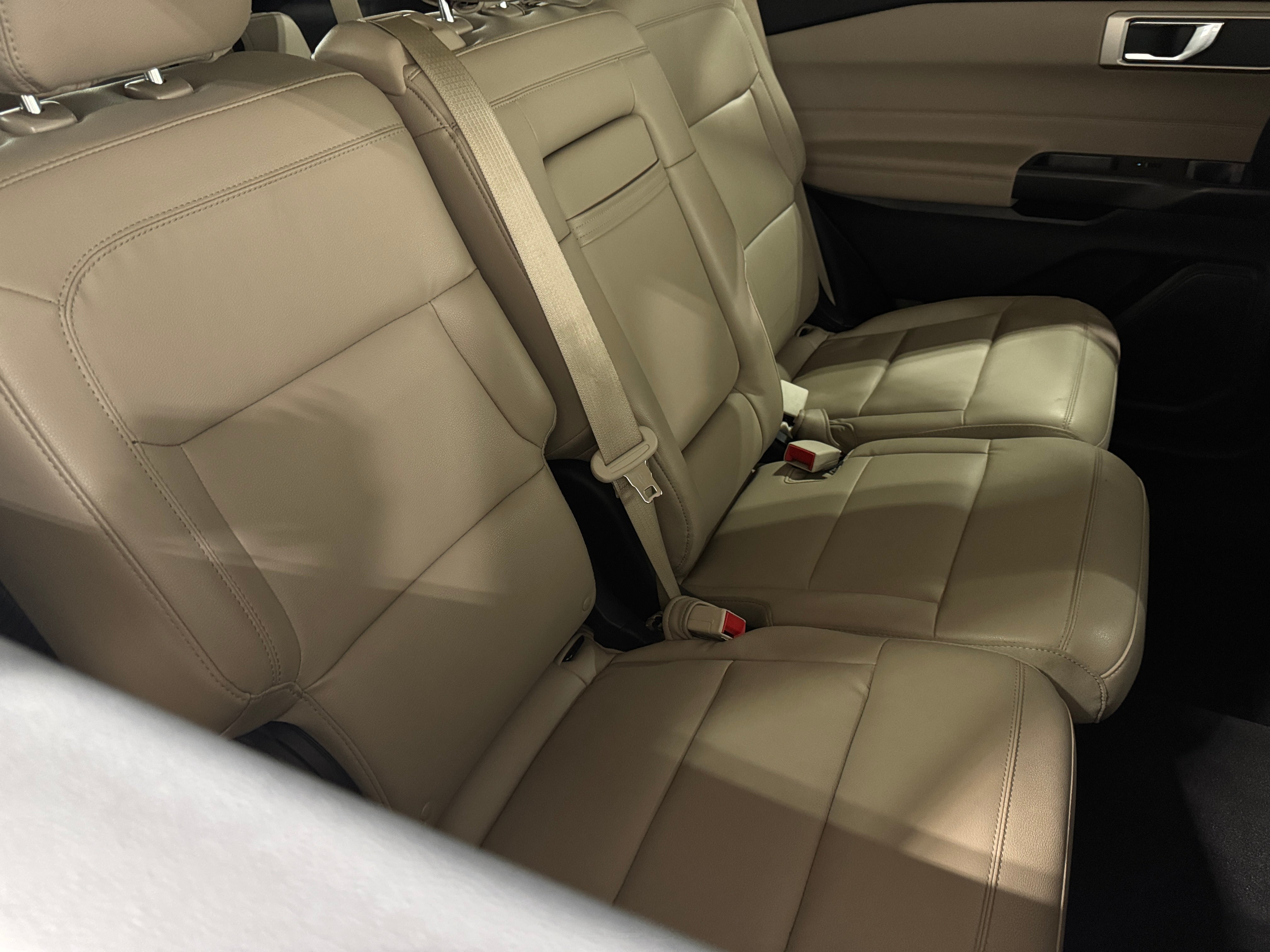 2020 Ford Explorer XLT 6
