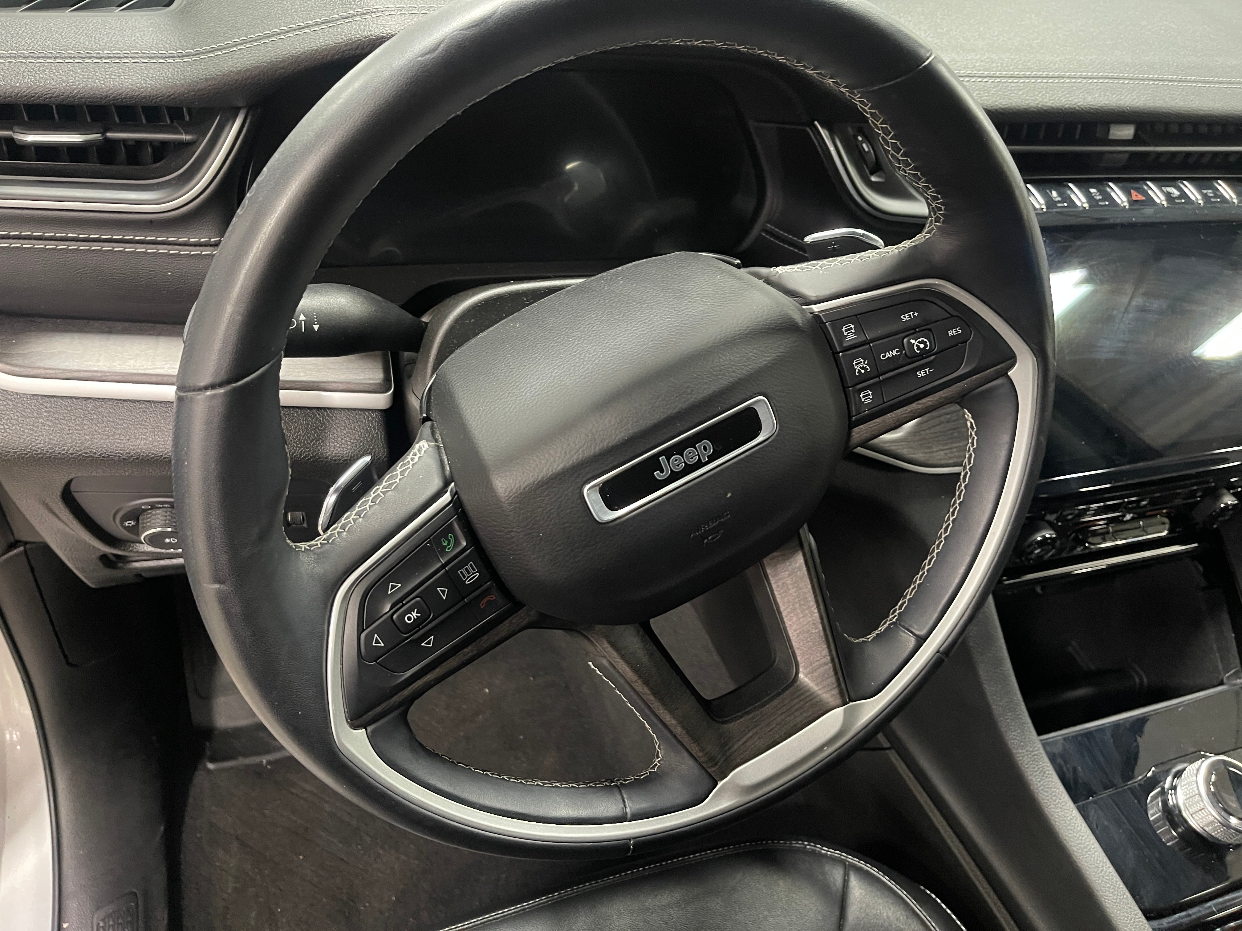2021 Jeep Grand Cherokee L Limited Edition 4
