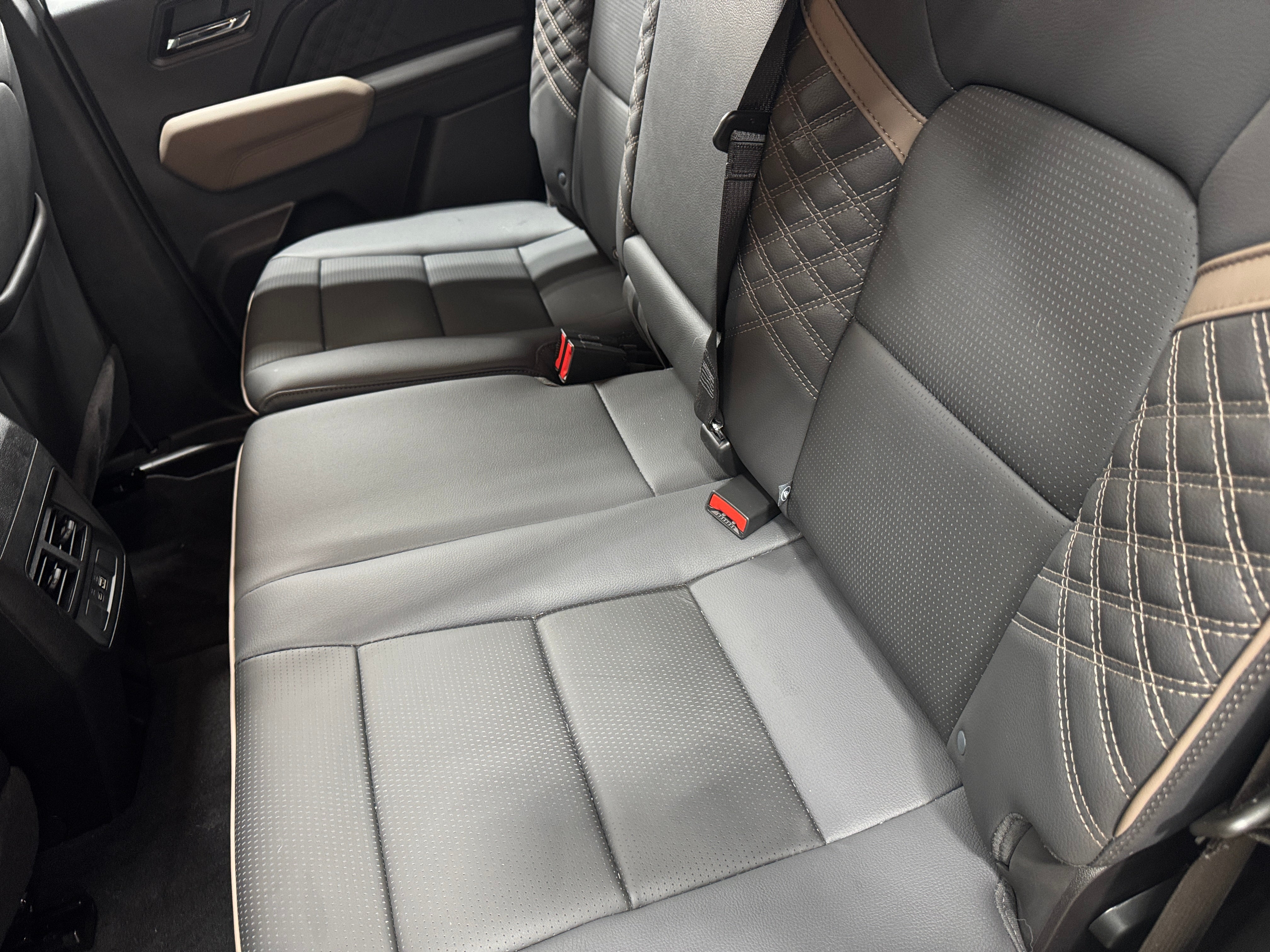 2024 GMC Canyon Denali 6