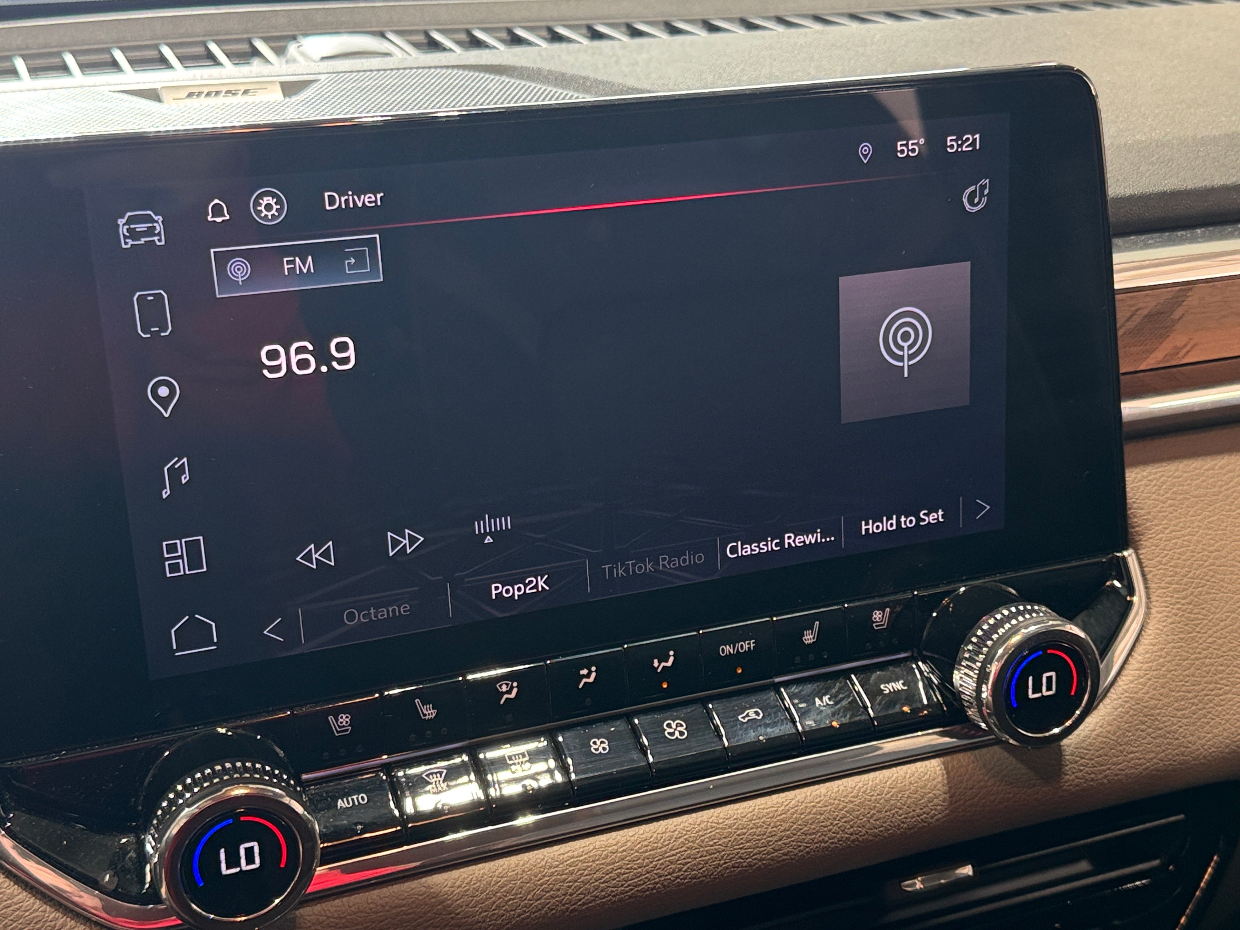 2024 GMC Canyon Denali 4