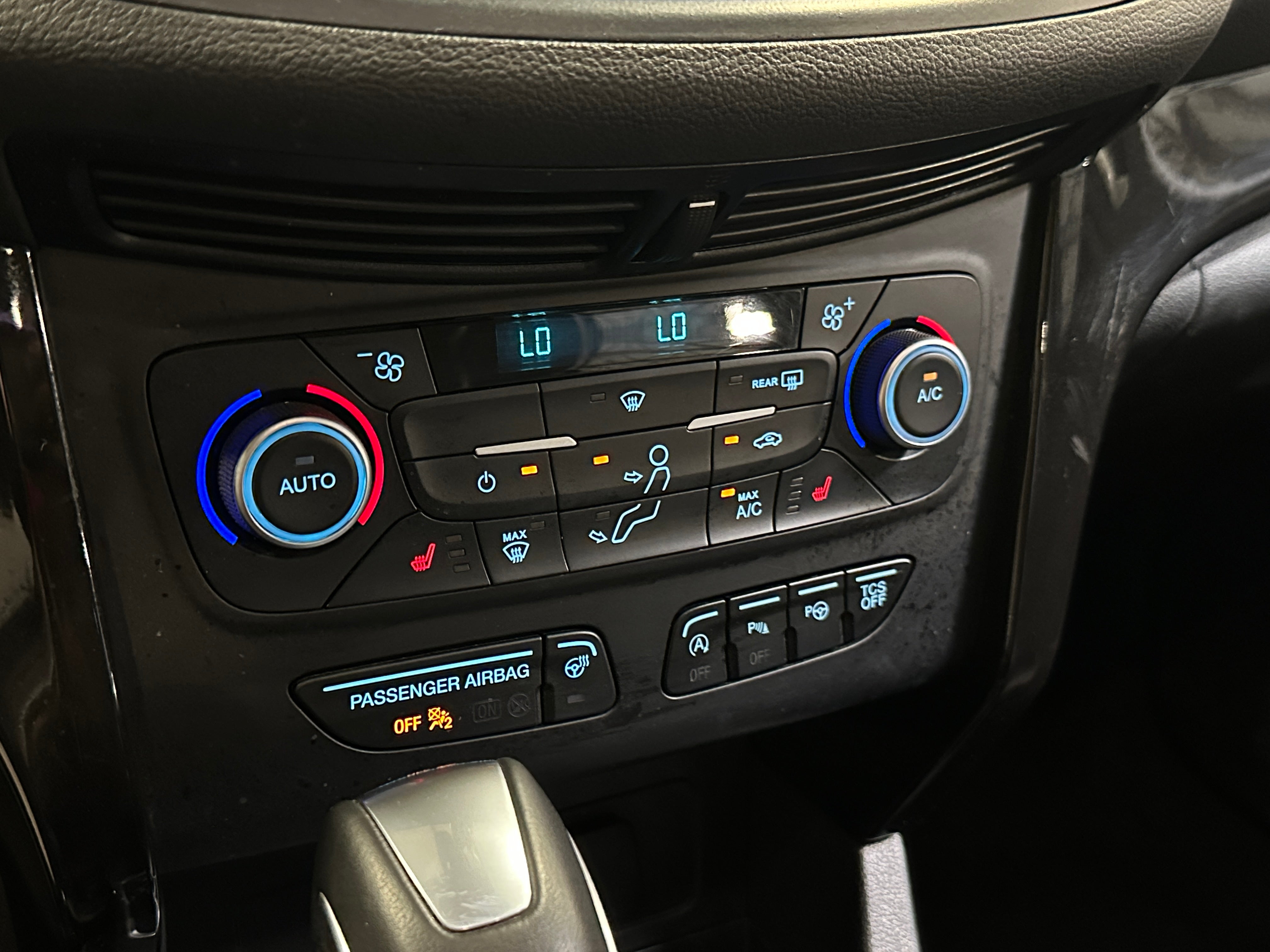 2018 Ford Escape Titanium 3