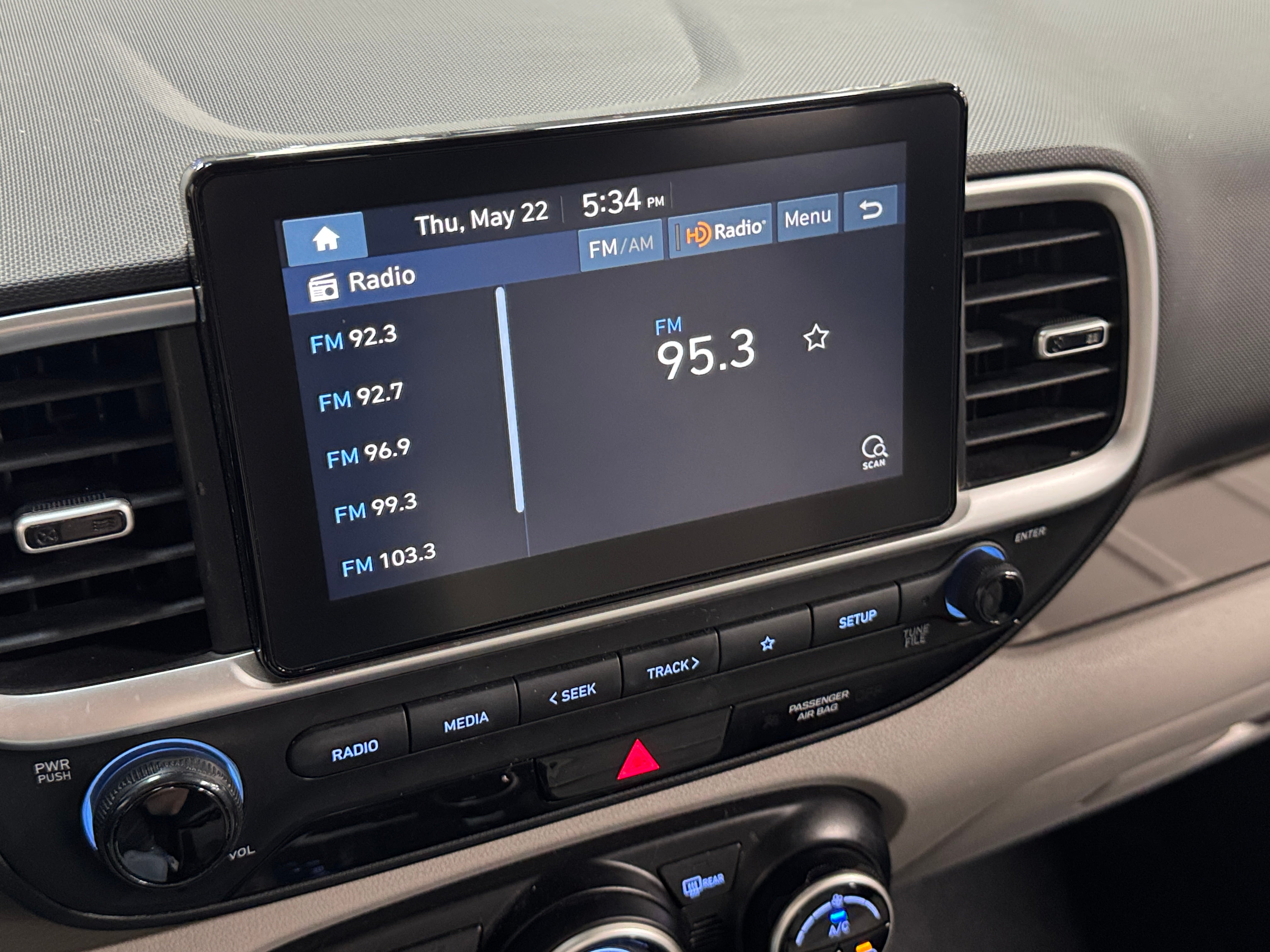 2022 Hyundai Venue SEL 4