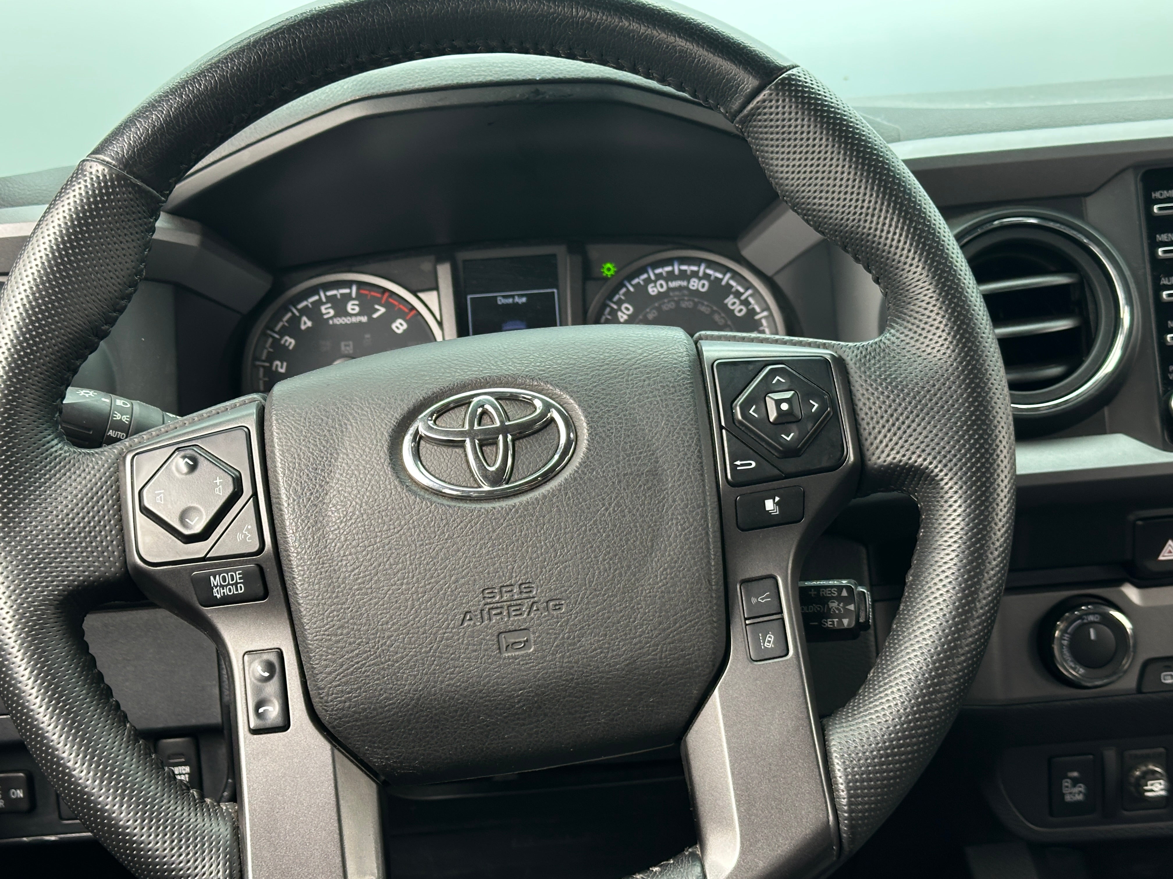 2022 Toyota Tacoma TRD Off-Road 5