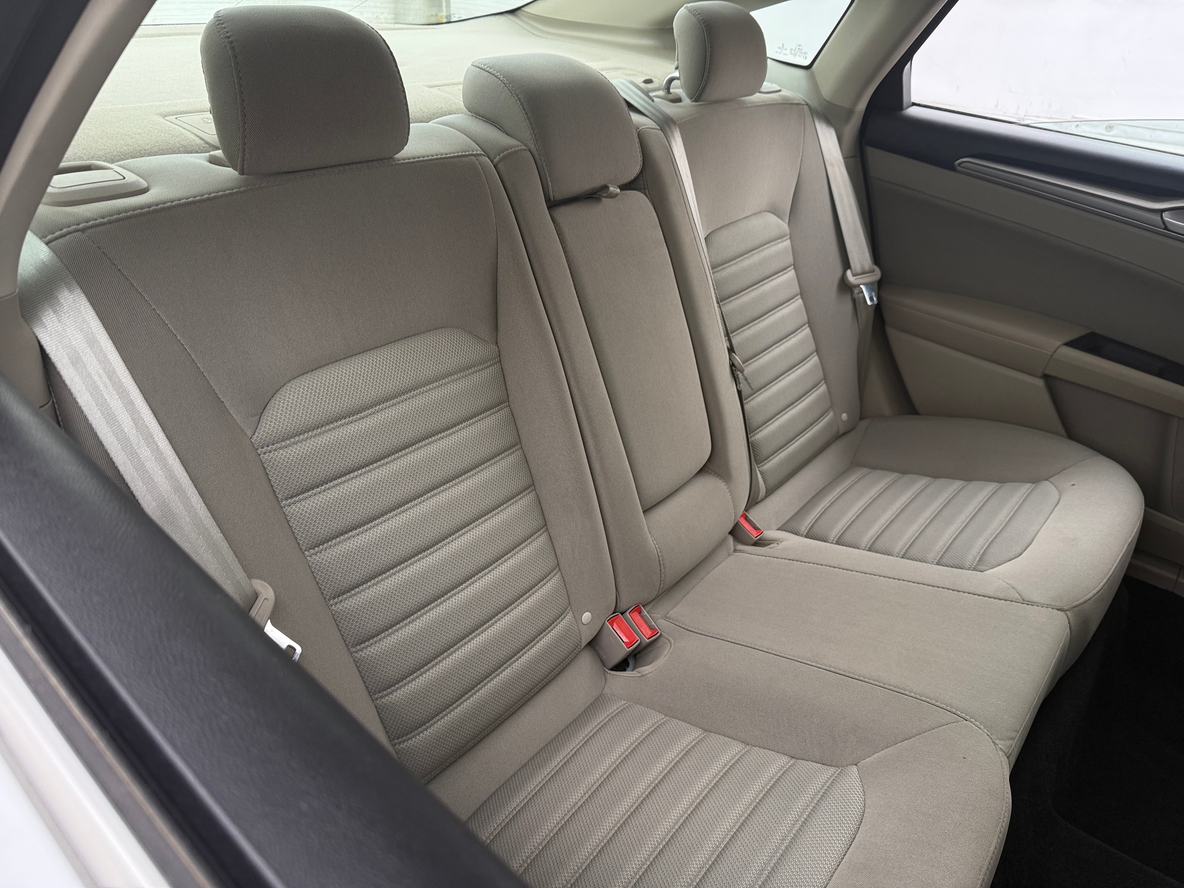 2019 Ford Fusion SE 6