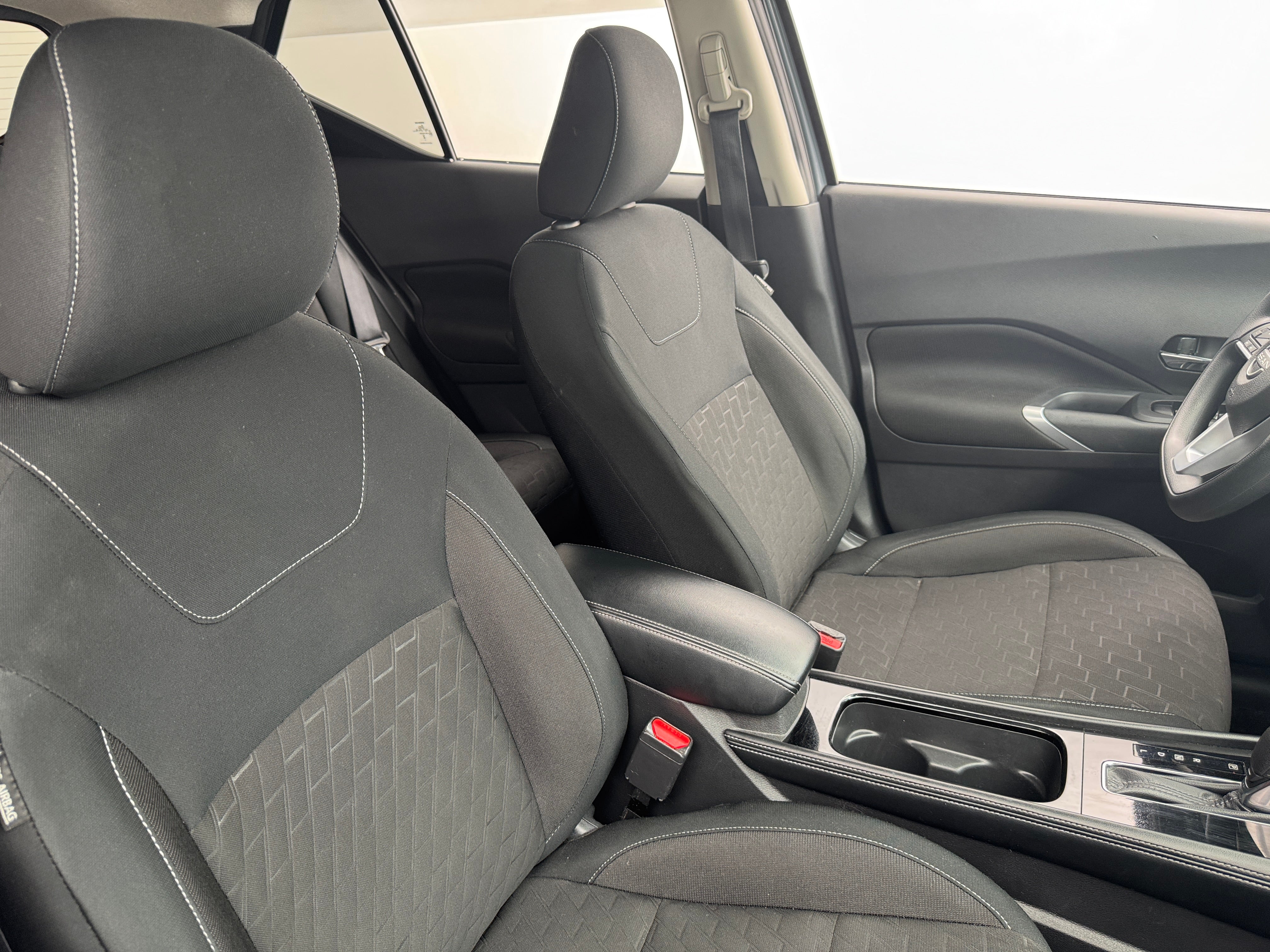 2023 Nissan Kicks SV 2
