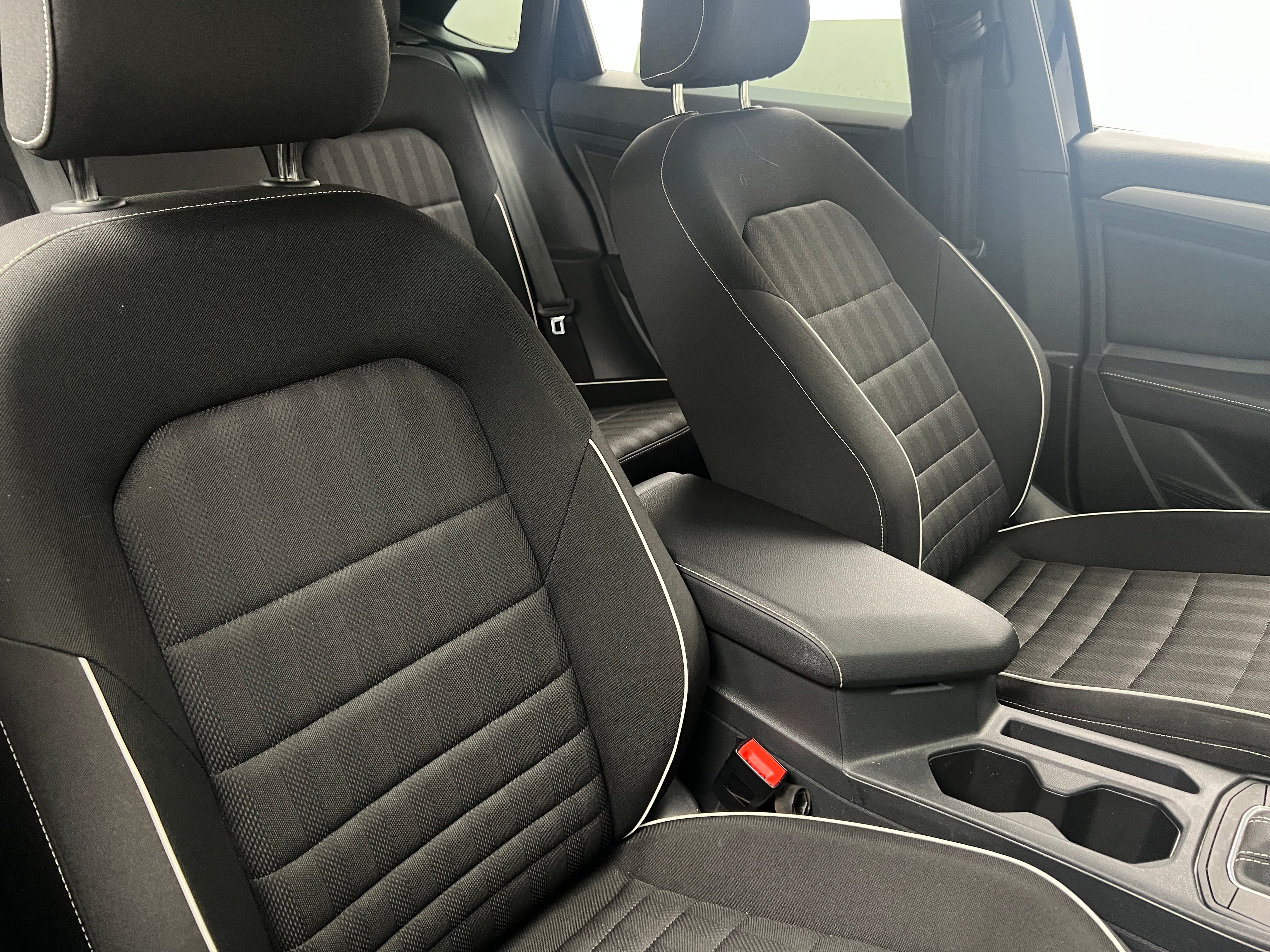 2024 Volkswagen Jetta Sport 2