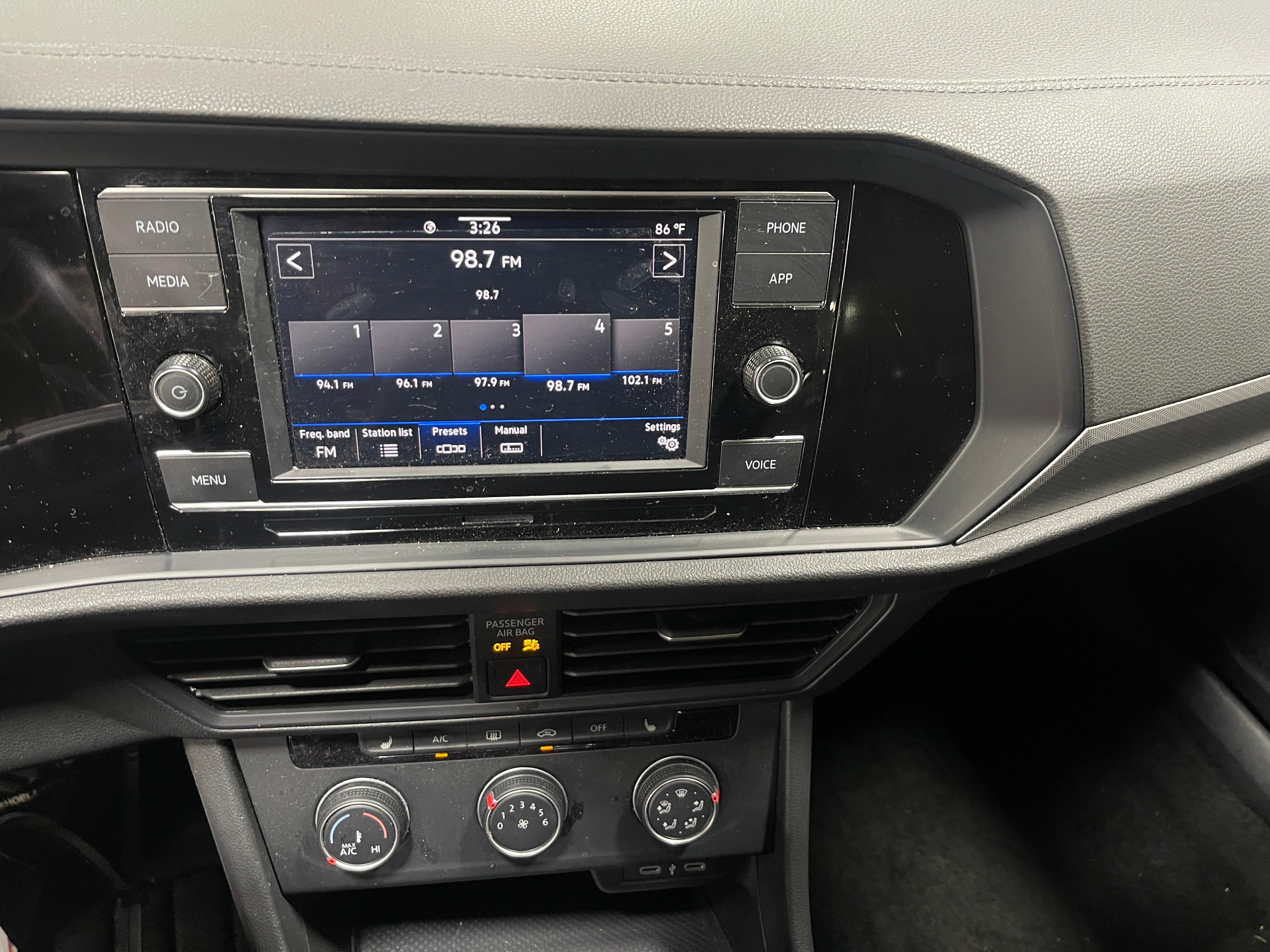2024 Volkswagen Jetta Sport 4