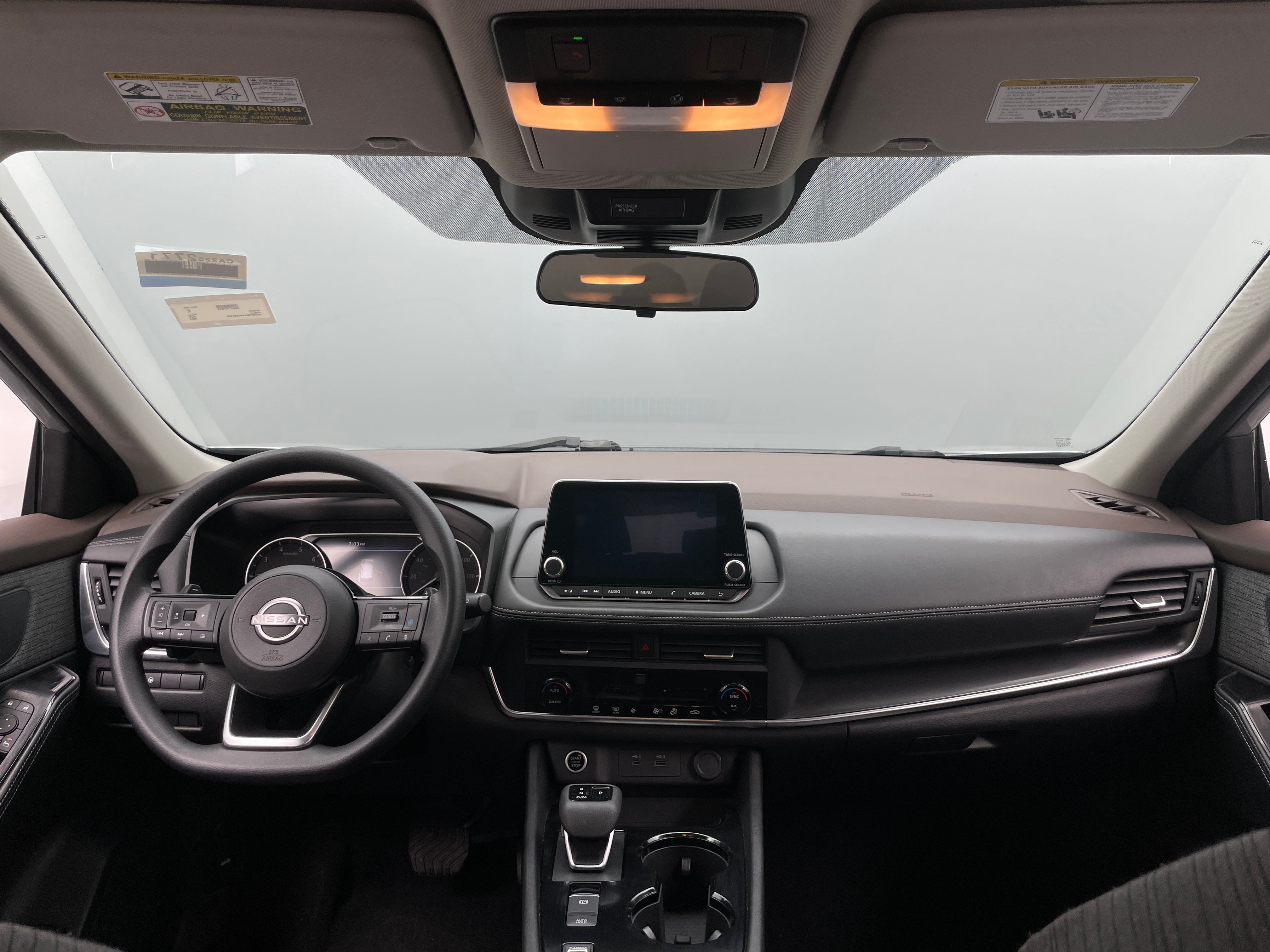 2023 Nissan Rogue SV 3