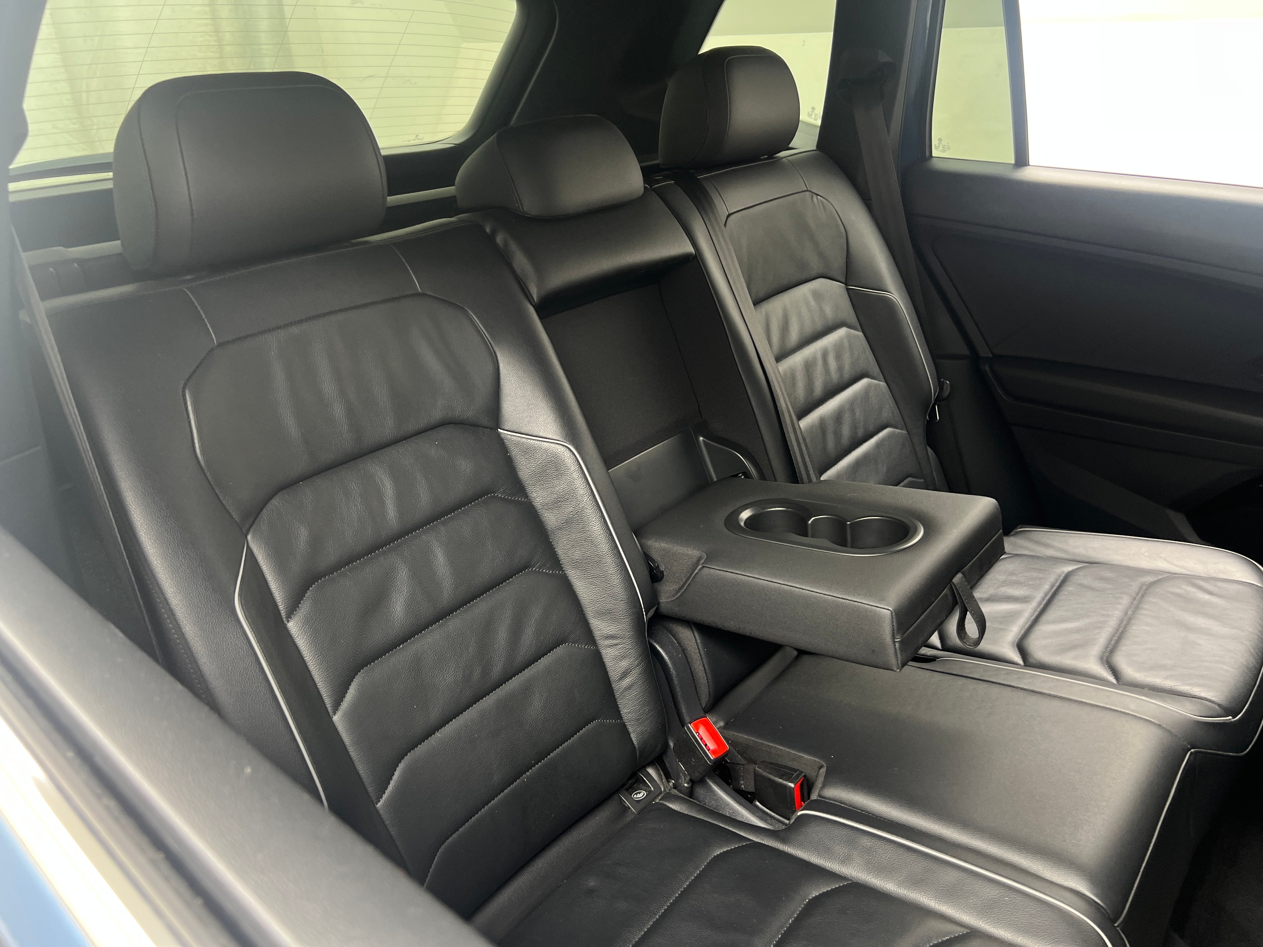 2020 Volkswagen Tiguan SE R-Line 6