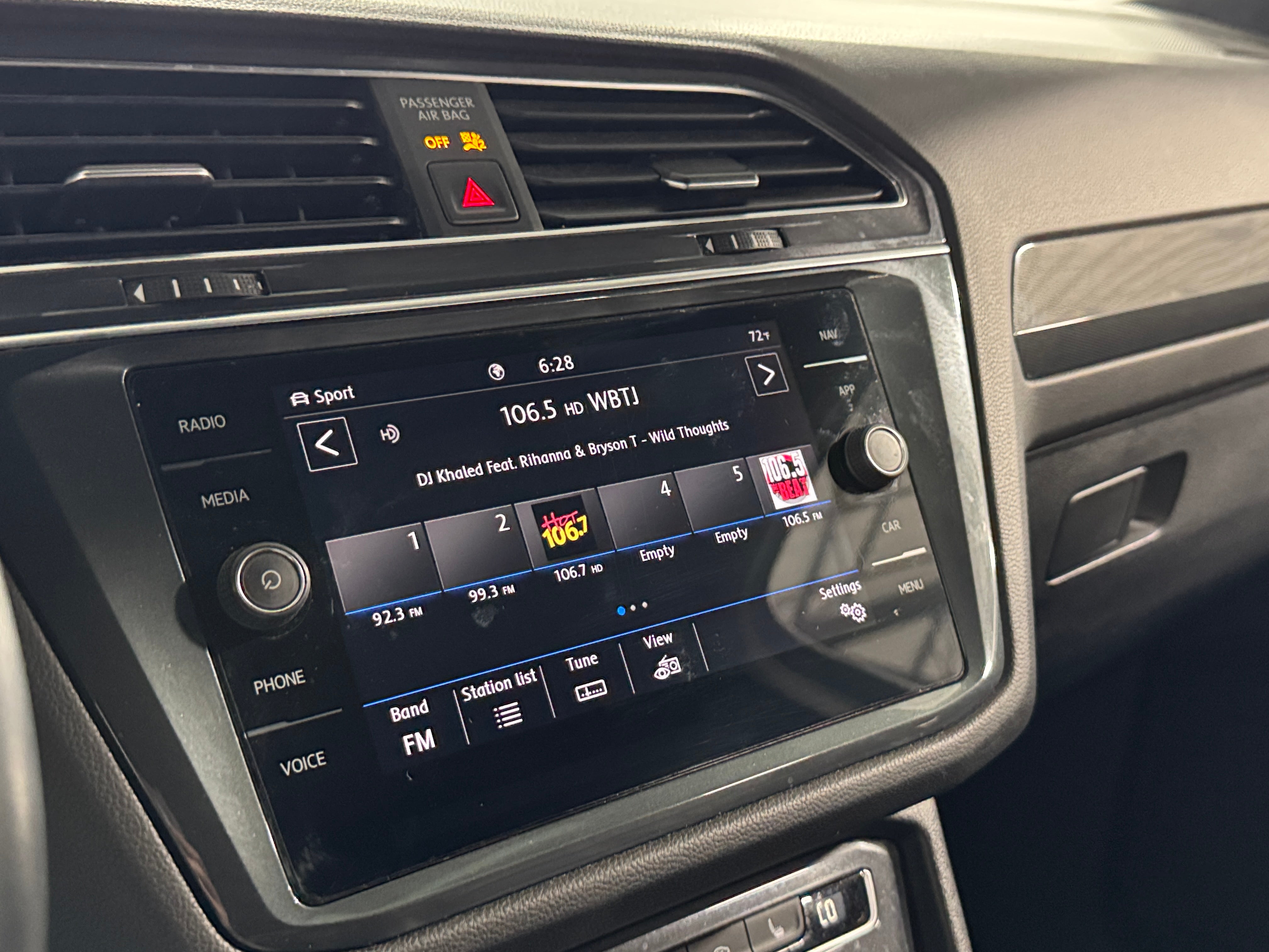 2020 Volkswagen Tiguan SE R-Line 4