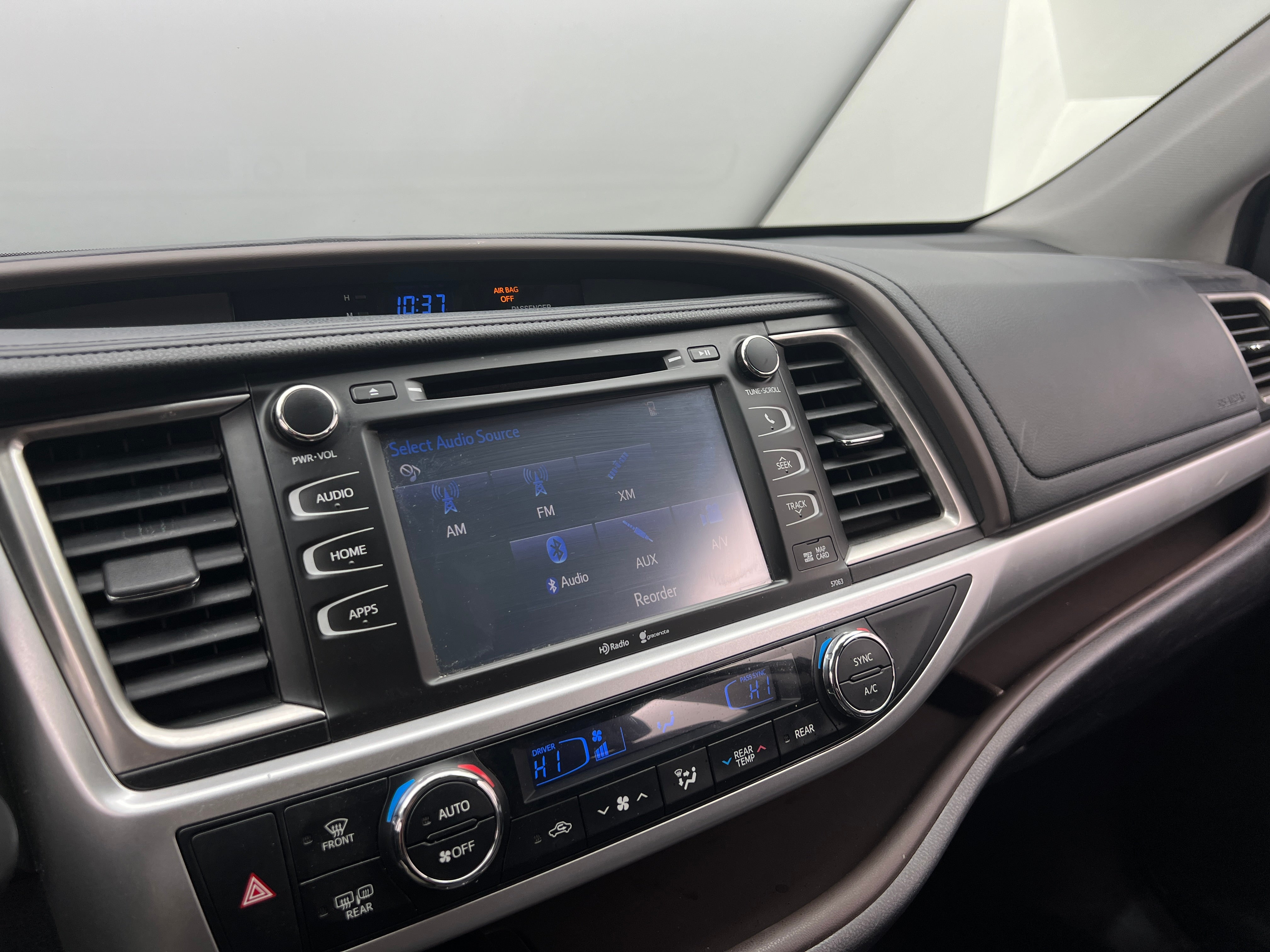 2015 Toyota Highlander XLE 3