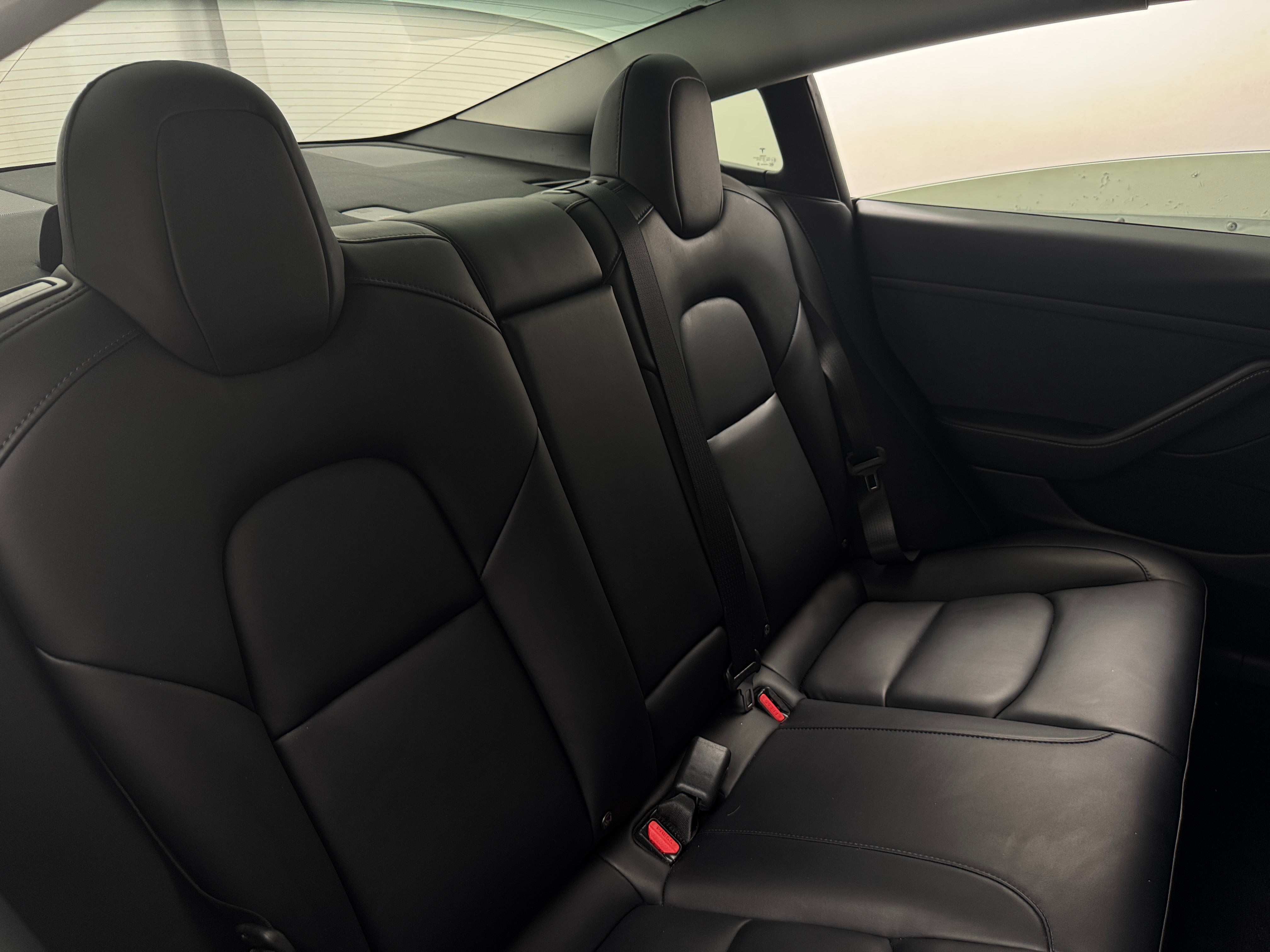 2022 Tesla Model 3 Standard Range 4