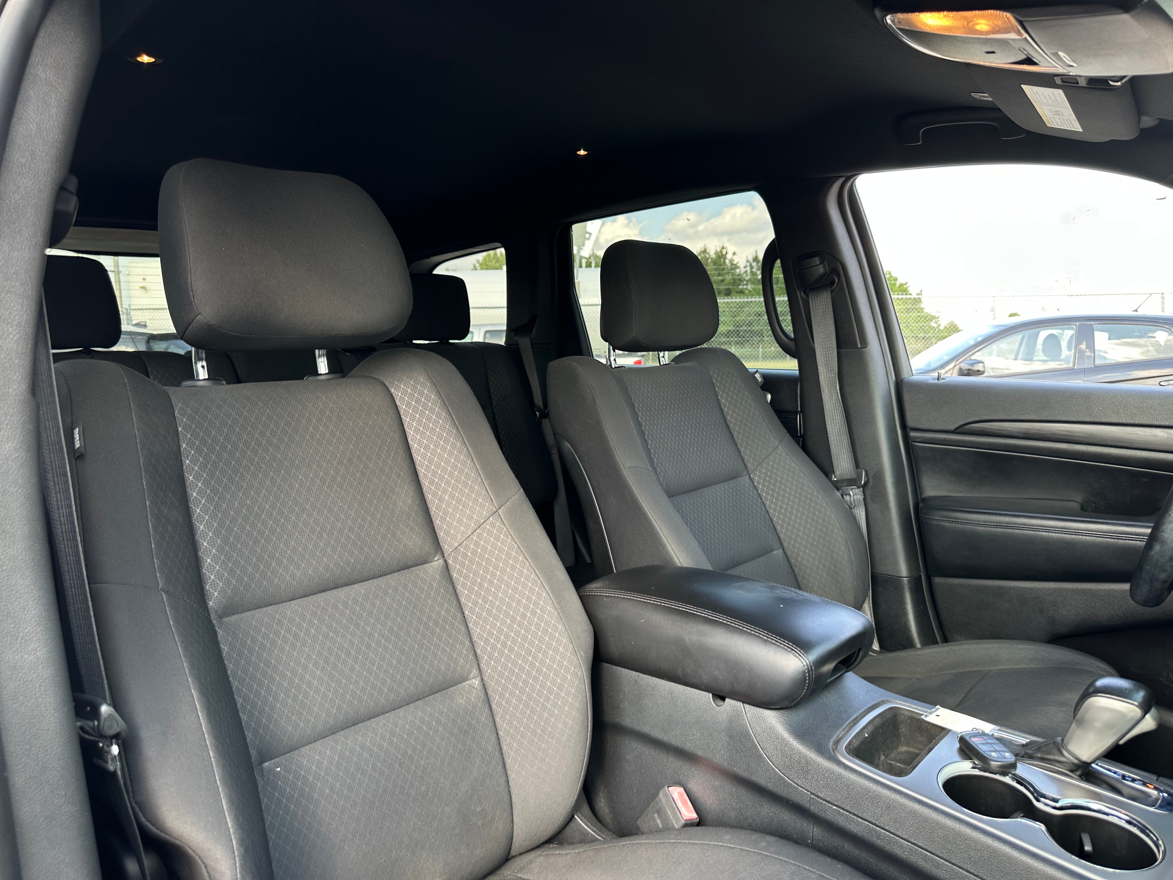 2019 Jeep Grand Cherokee Laredo 2