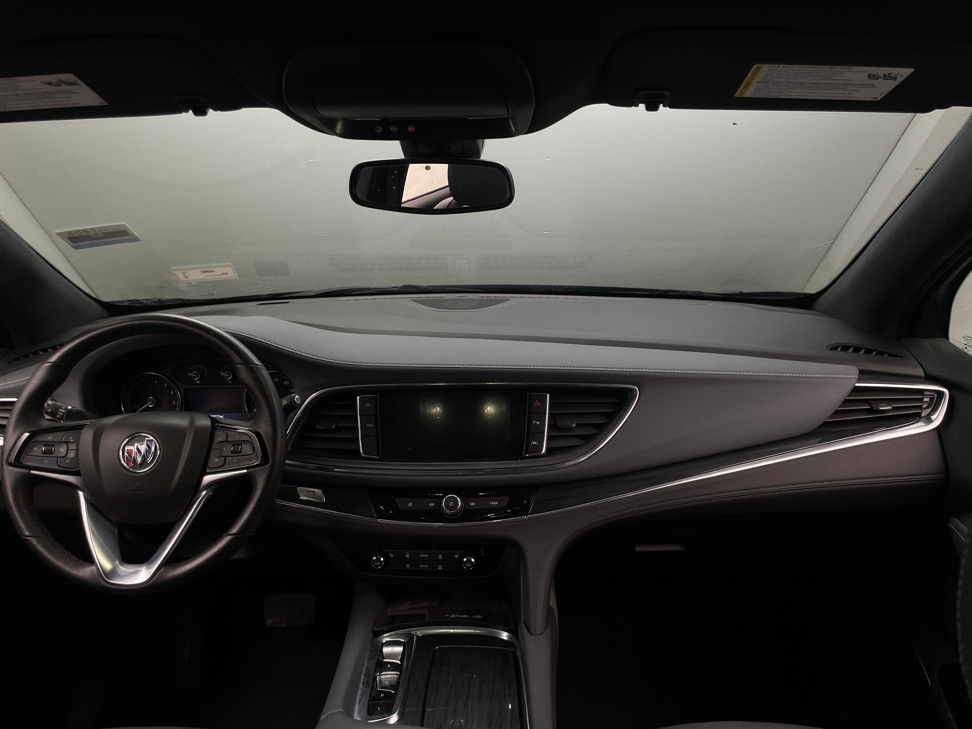 2022 Buick Enclave Essence 2