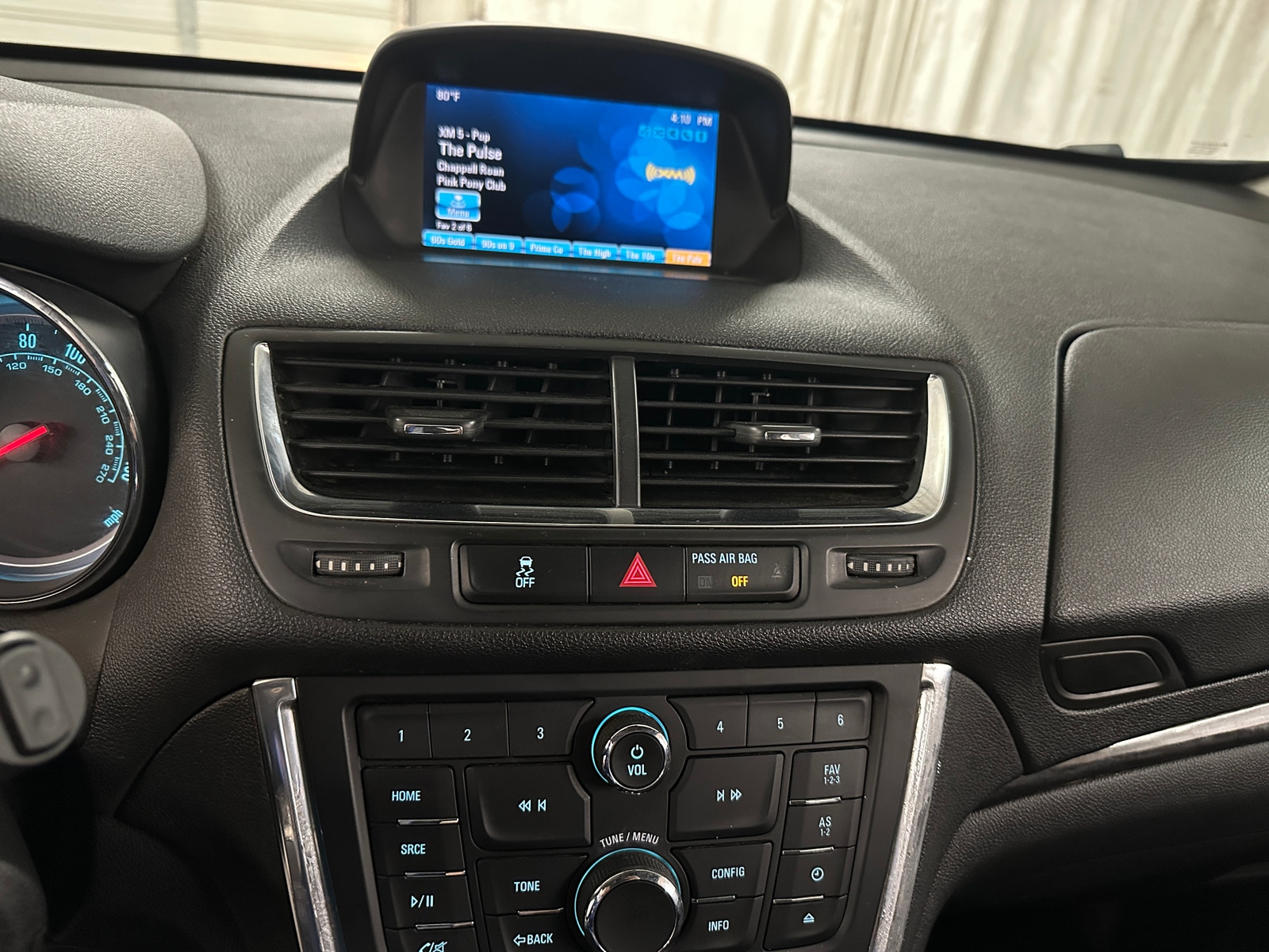 Thumbnail: 2015 Buick Encore - 4