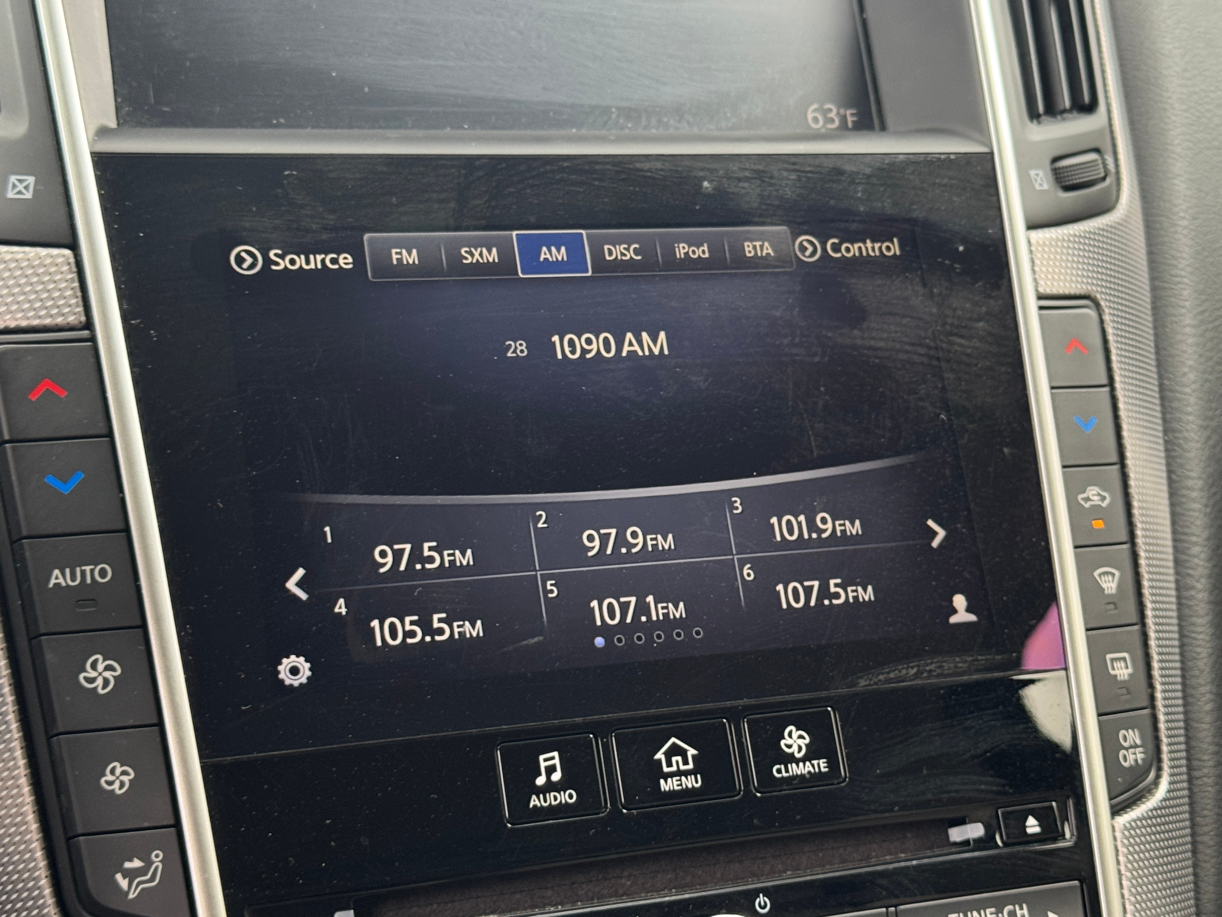 2015 INFINITI Q50  4