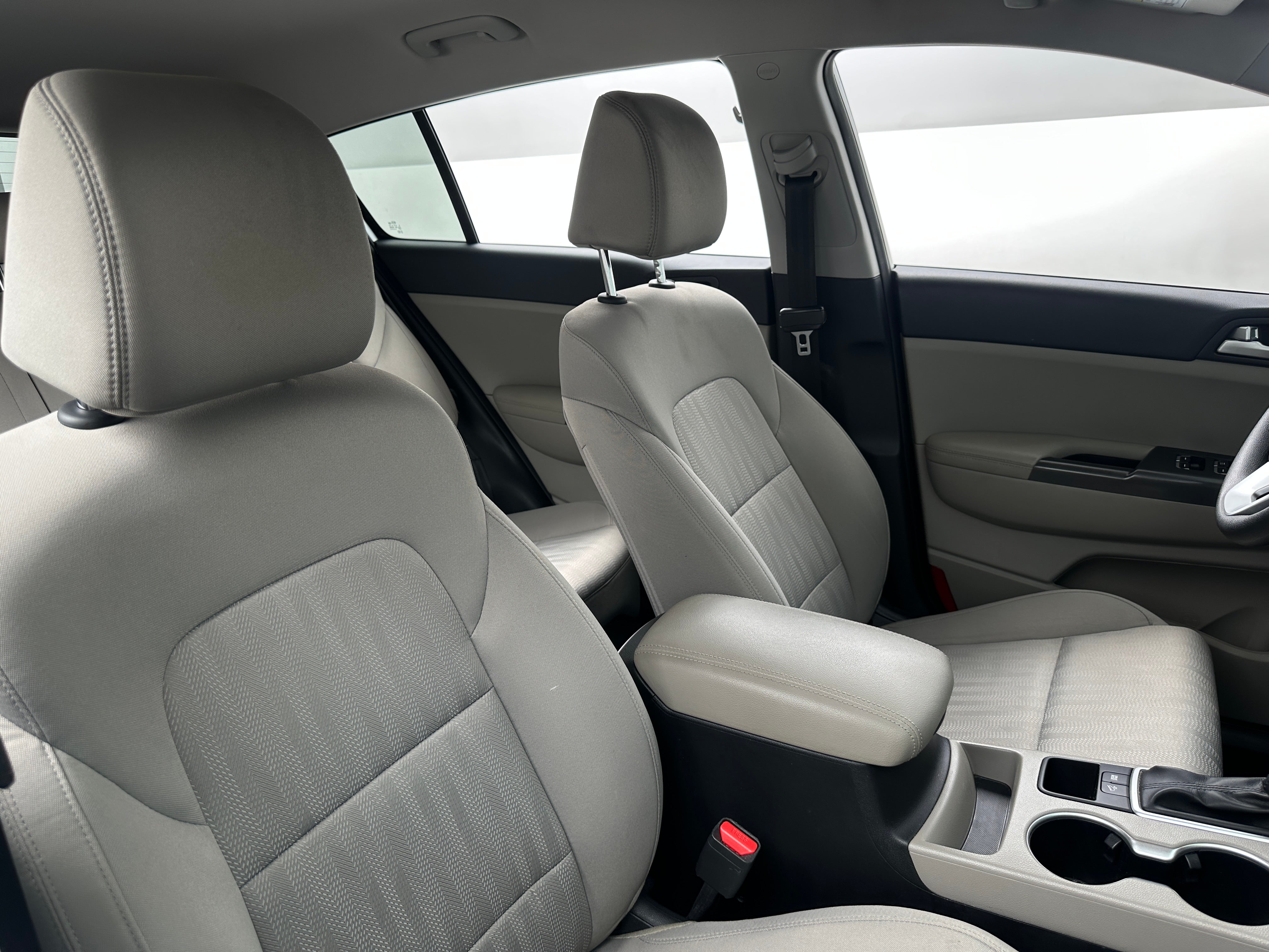2022 Kia Sportage LX 2