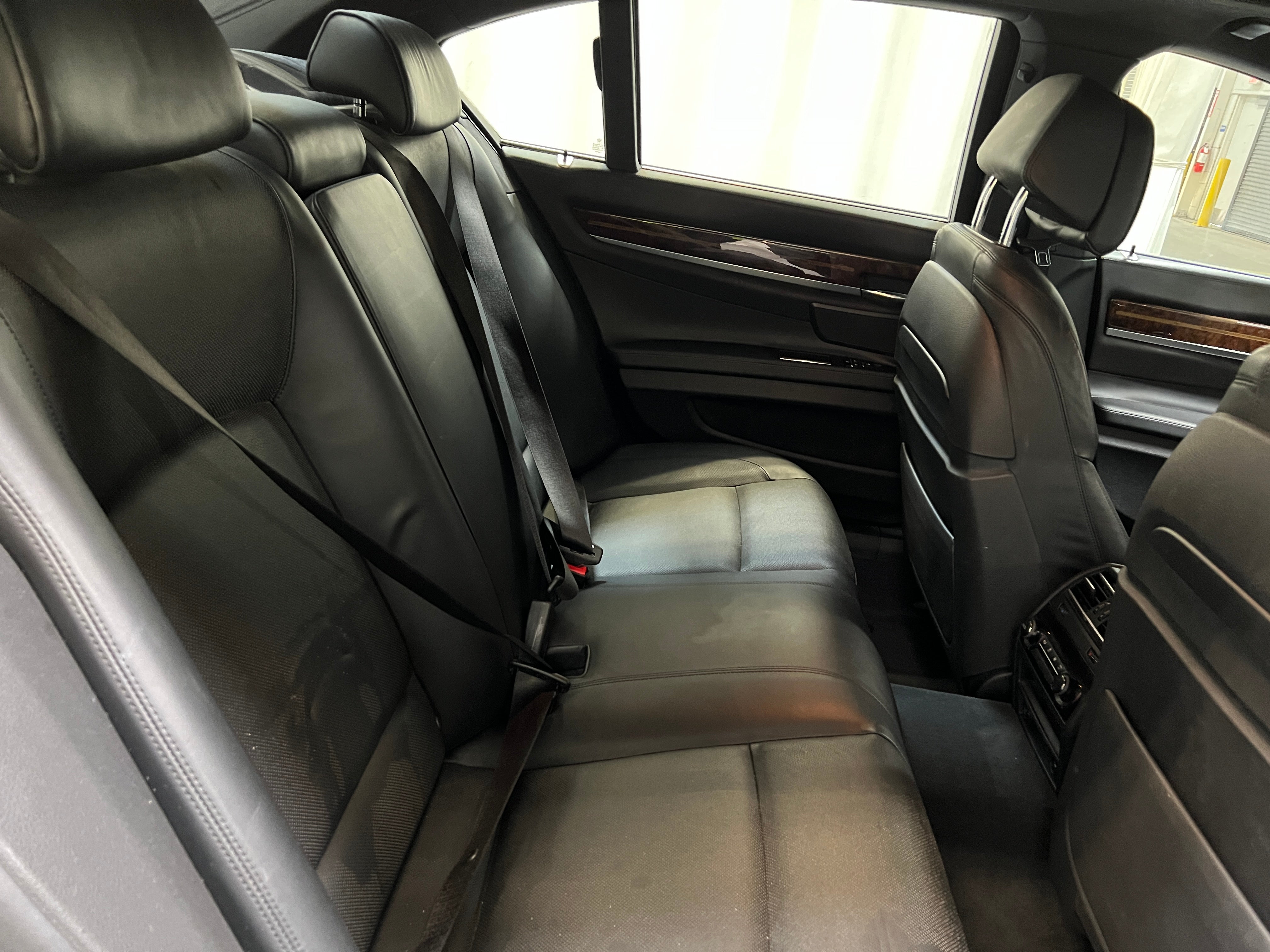2015 BMW 7 Series 750i 5