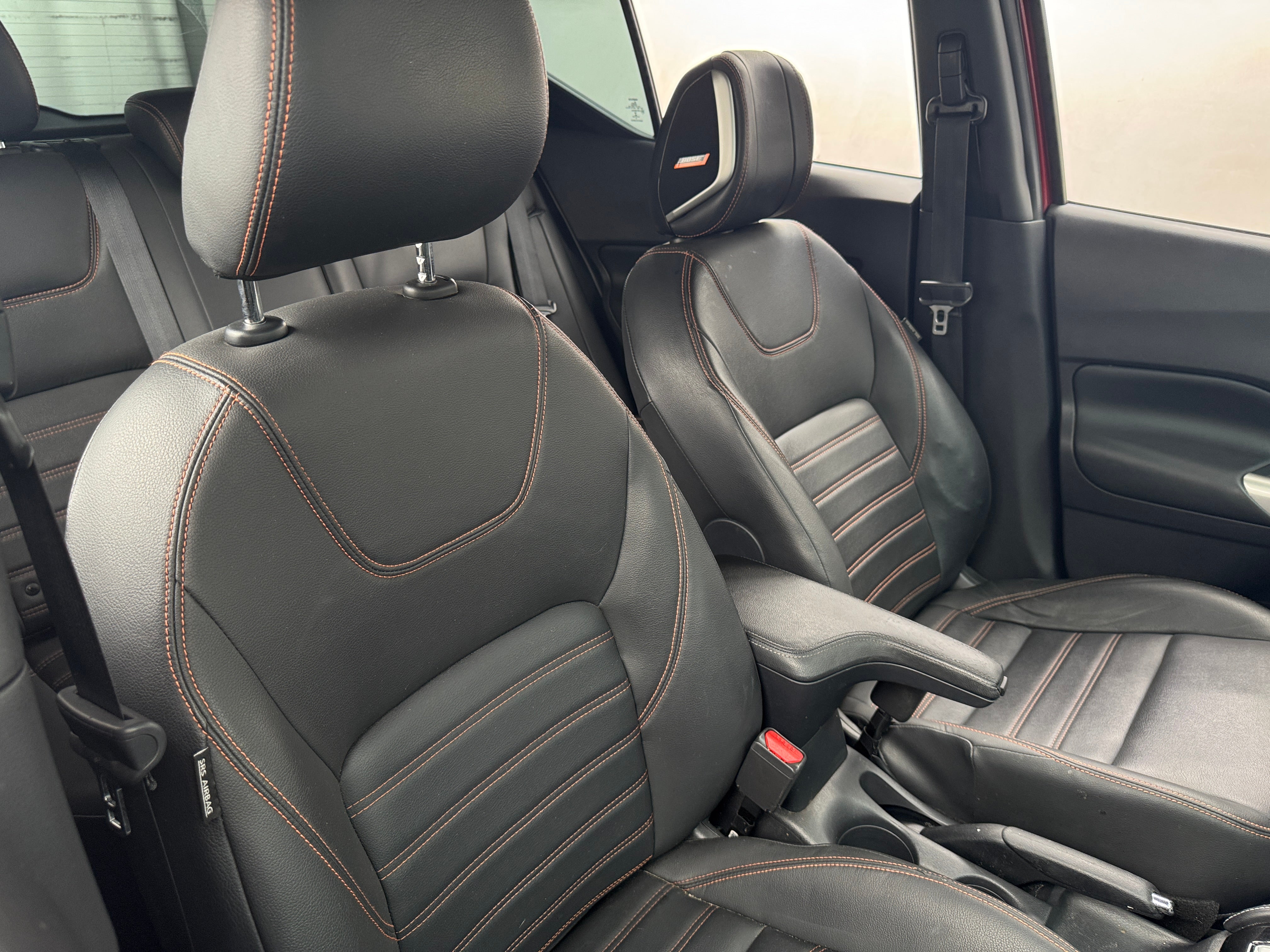 2020 Nissan Kicks SR 2