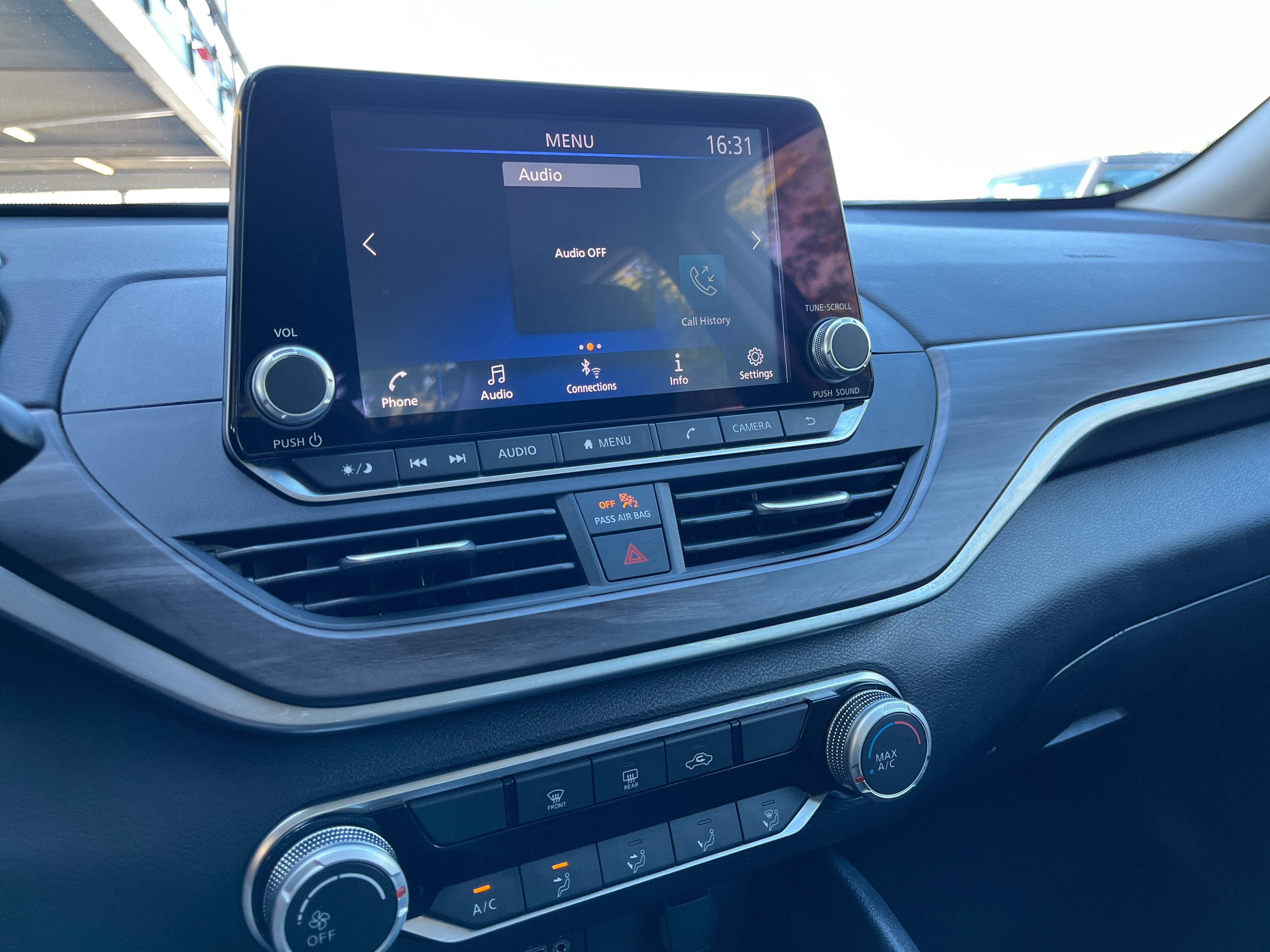 2024 Nissan Altima SV 4