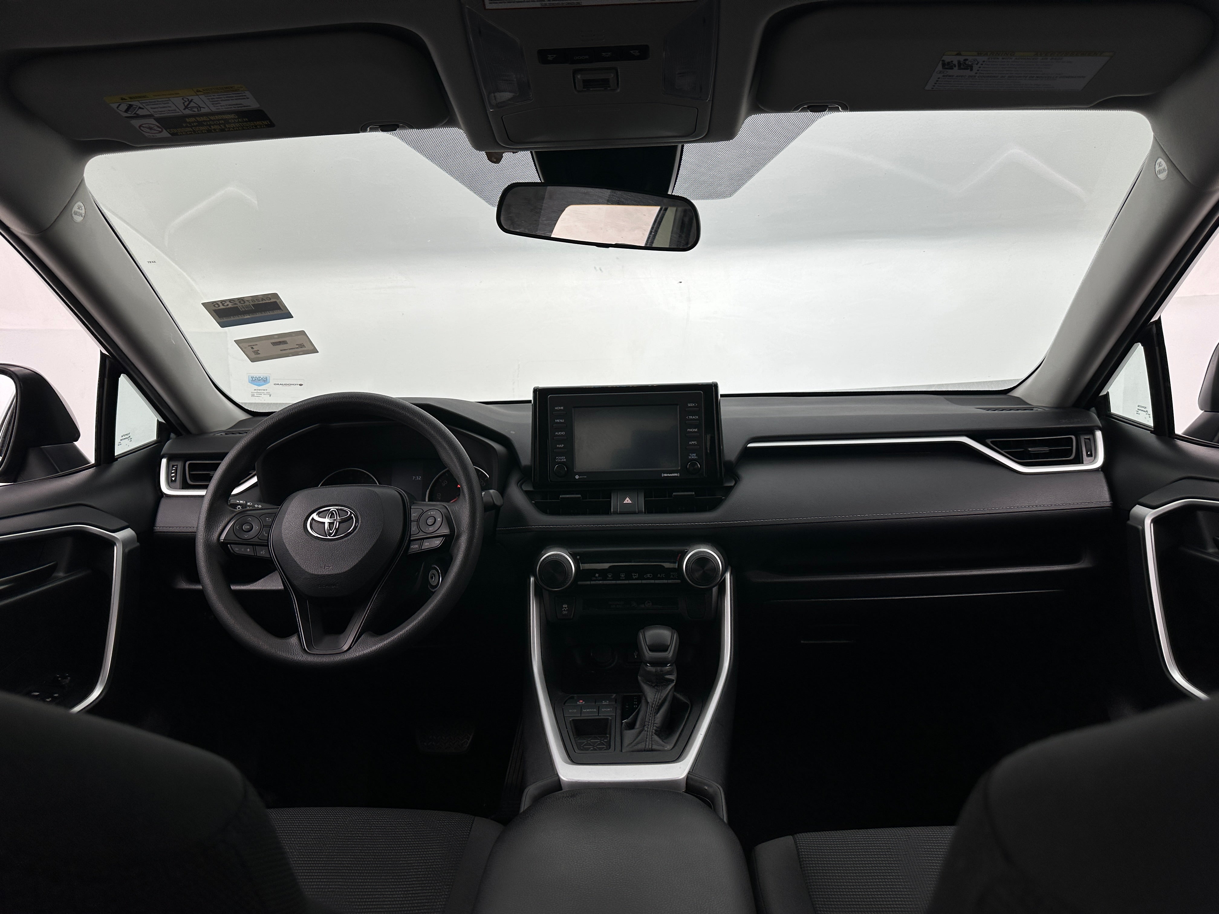 2021 Toyota RAV4 LE 3