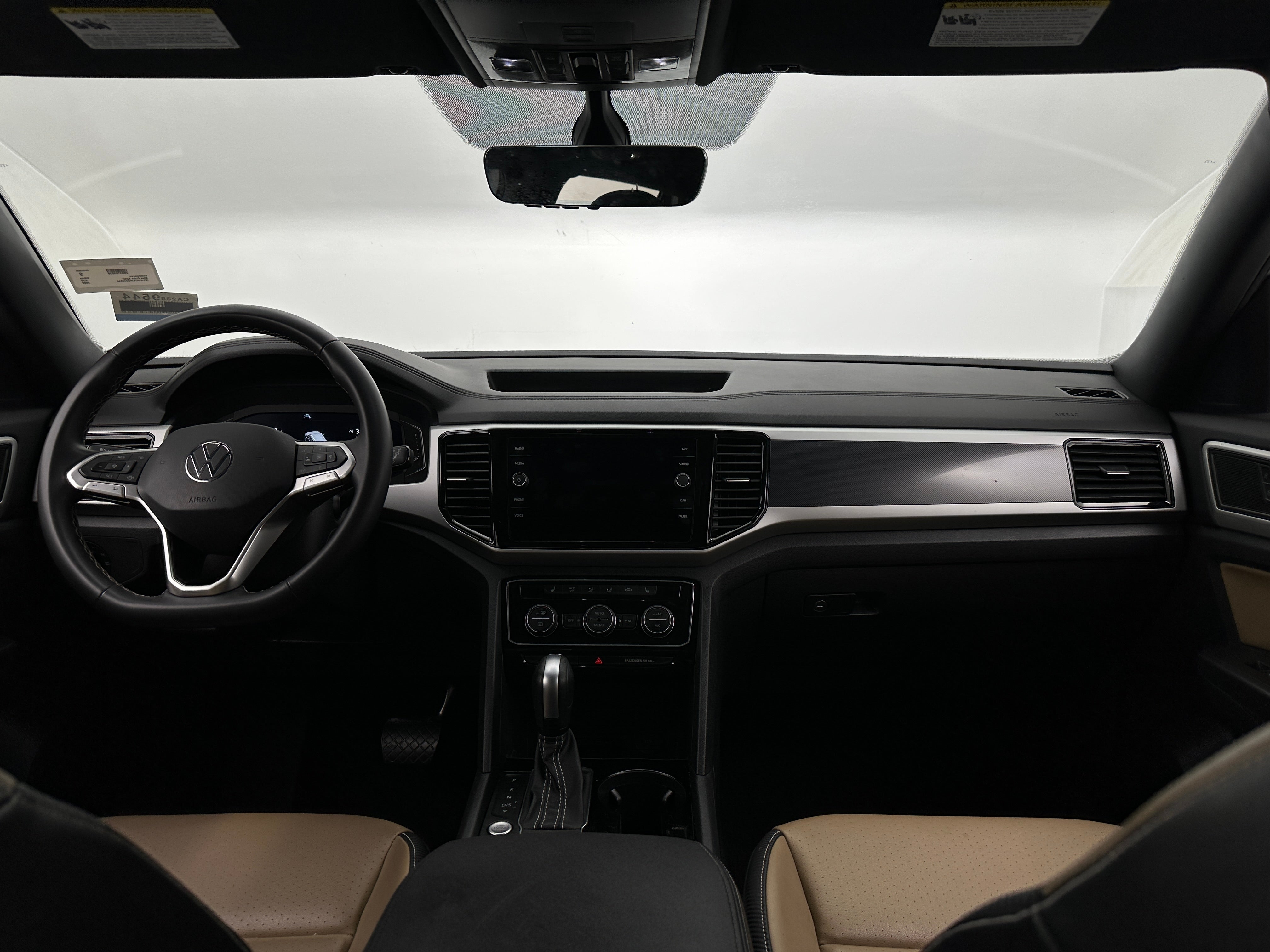 2022 Volkswagen Atlas SE 2