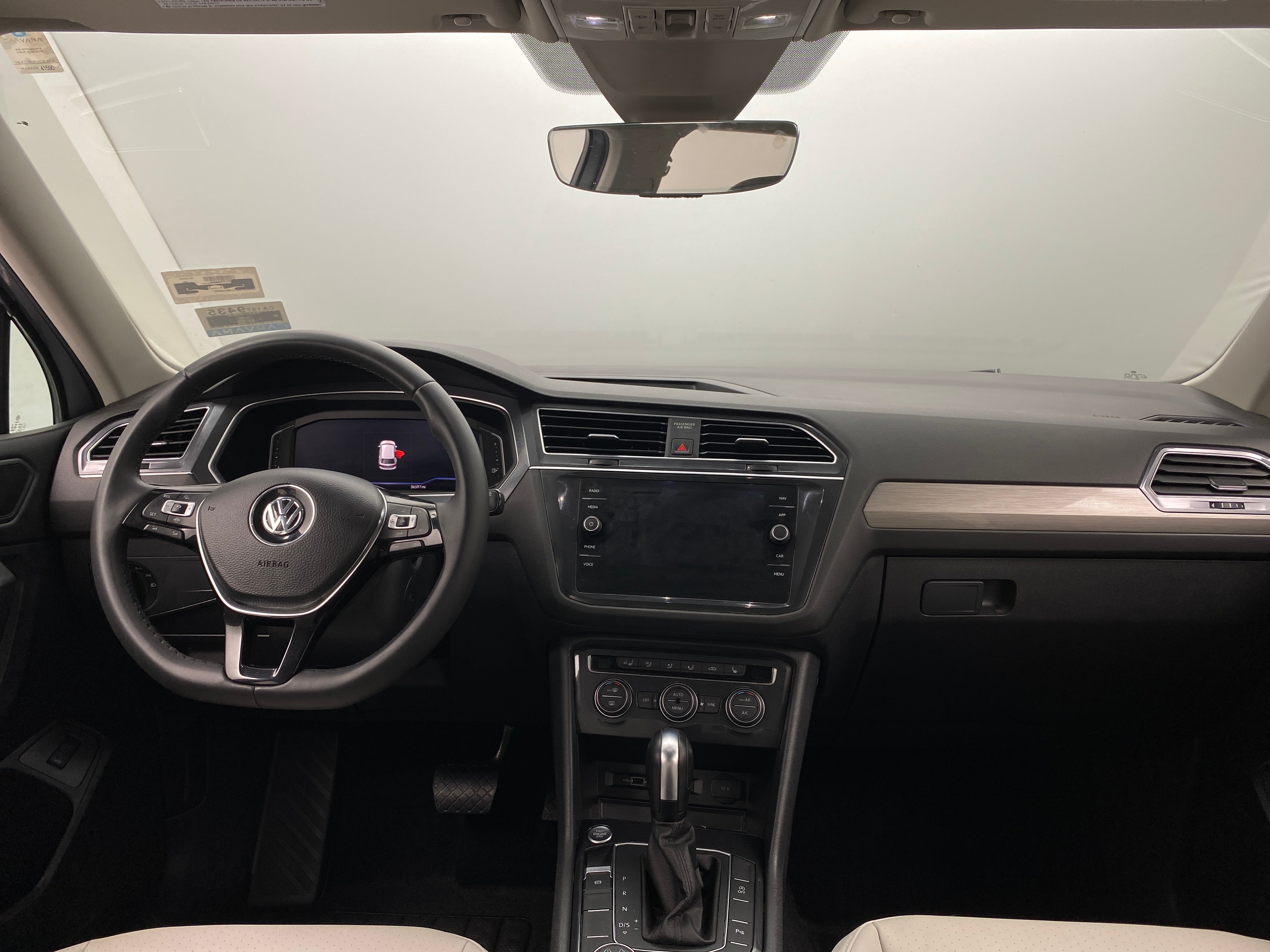 2020 Volkswagen Tiguan SEL 2
