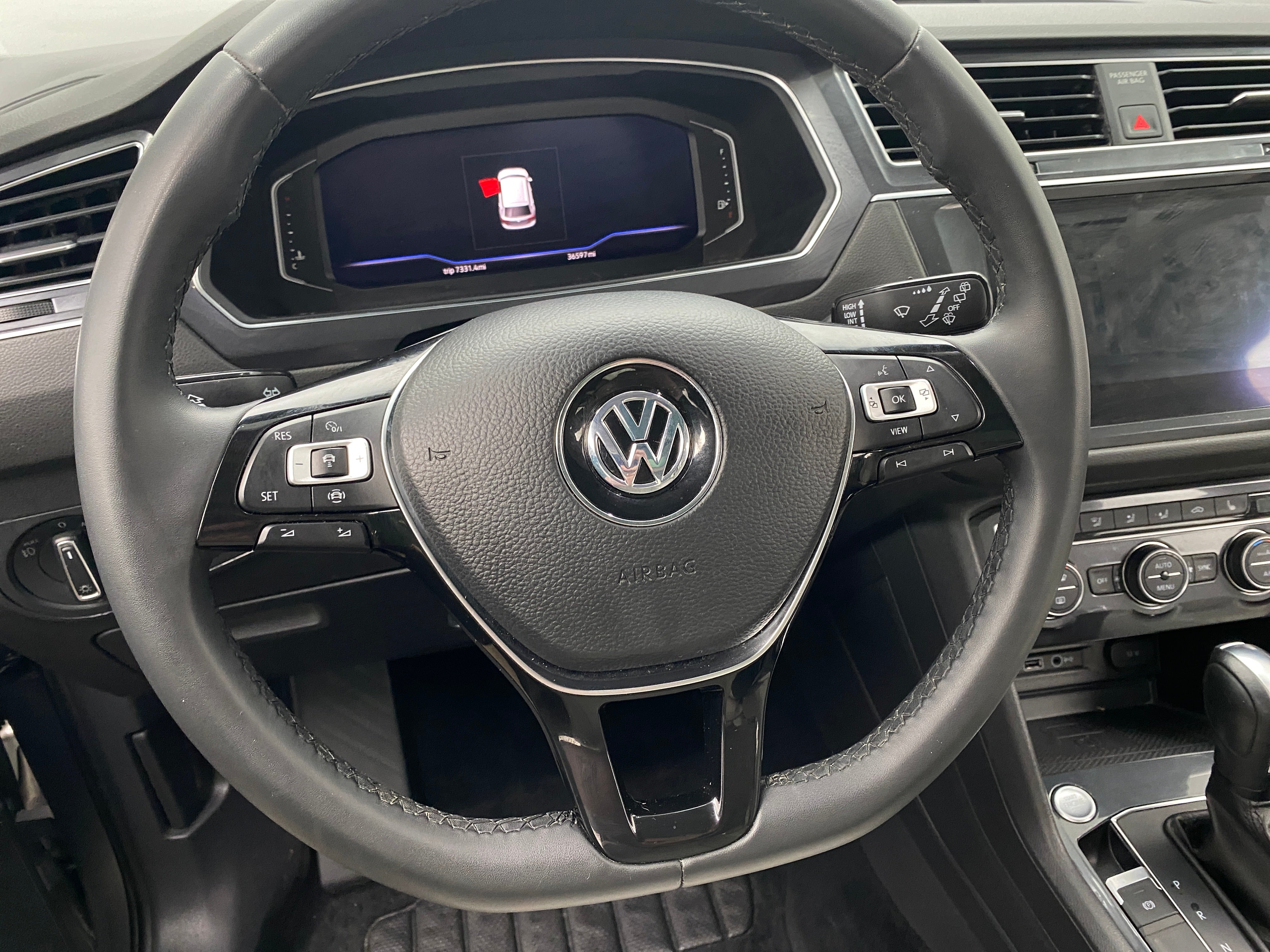 2020 Volkswagen Tiguan SEL 4