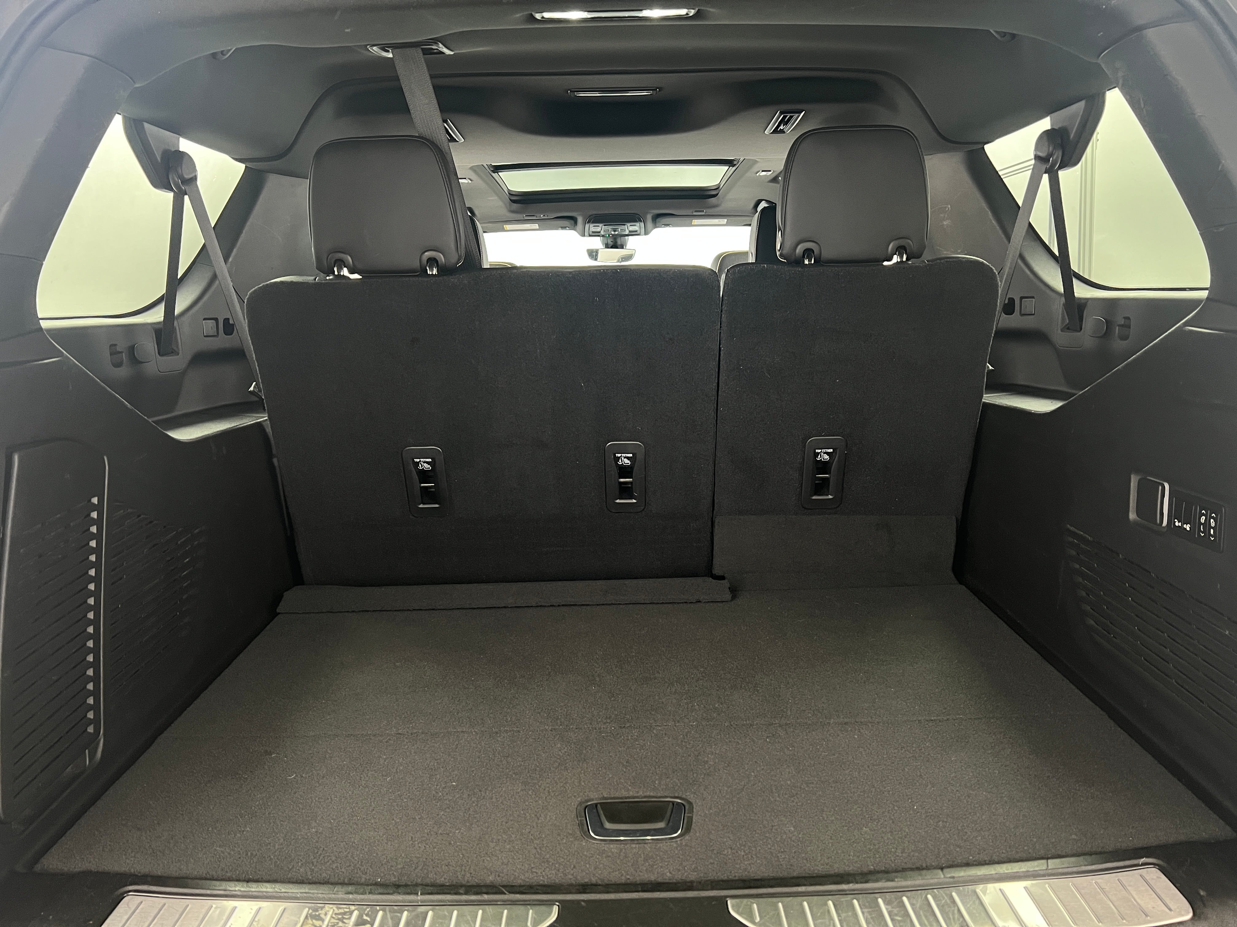 2021 Chevrolet Suburban Premier 6