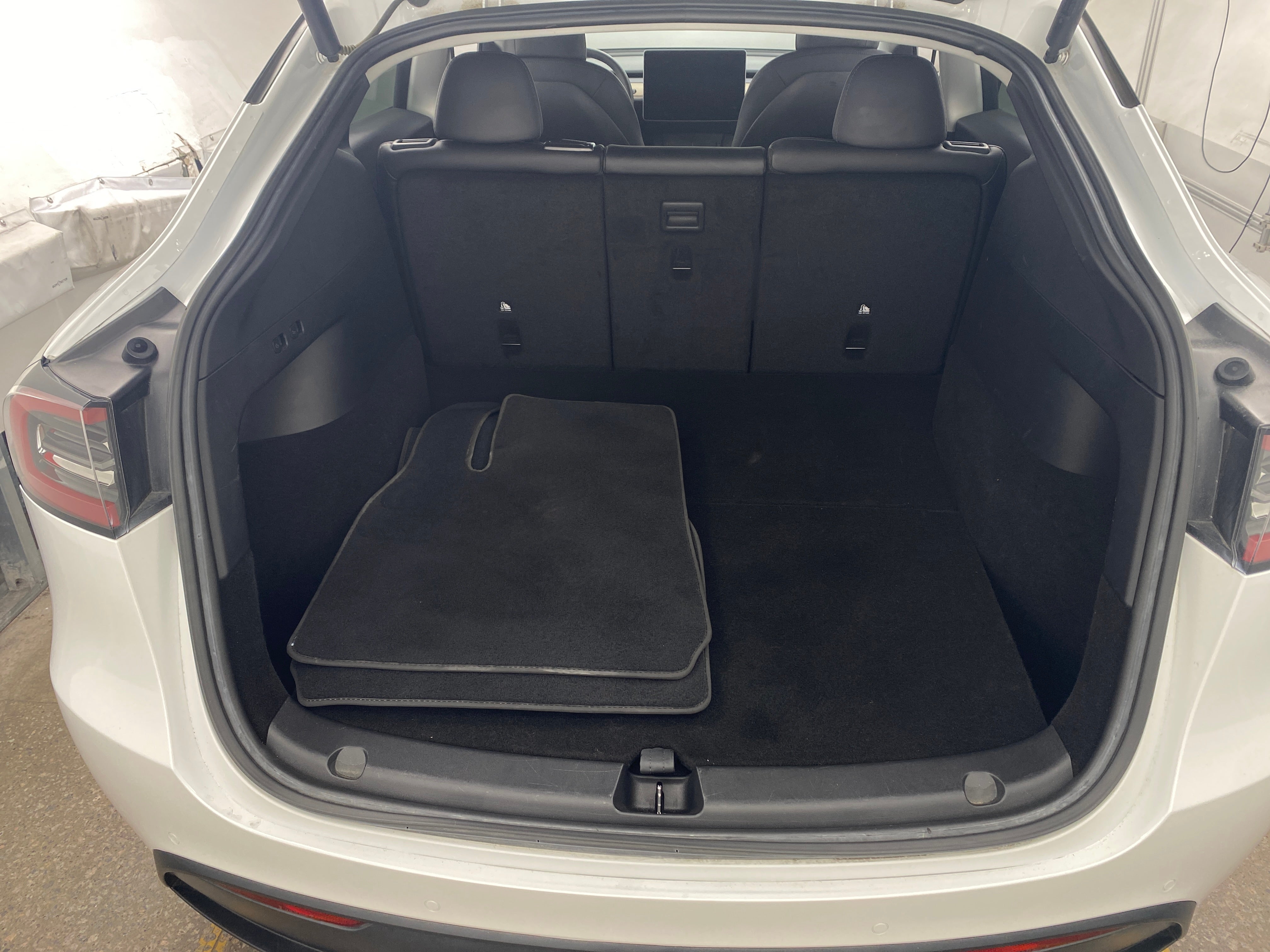 2021 Tesla Model Y Long Range 6