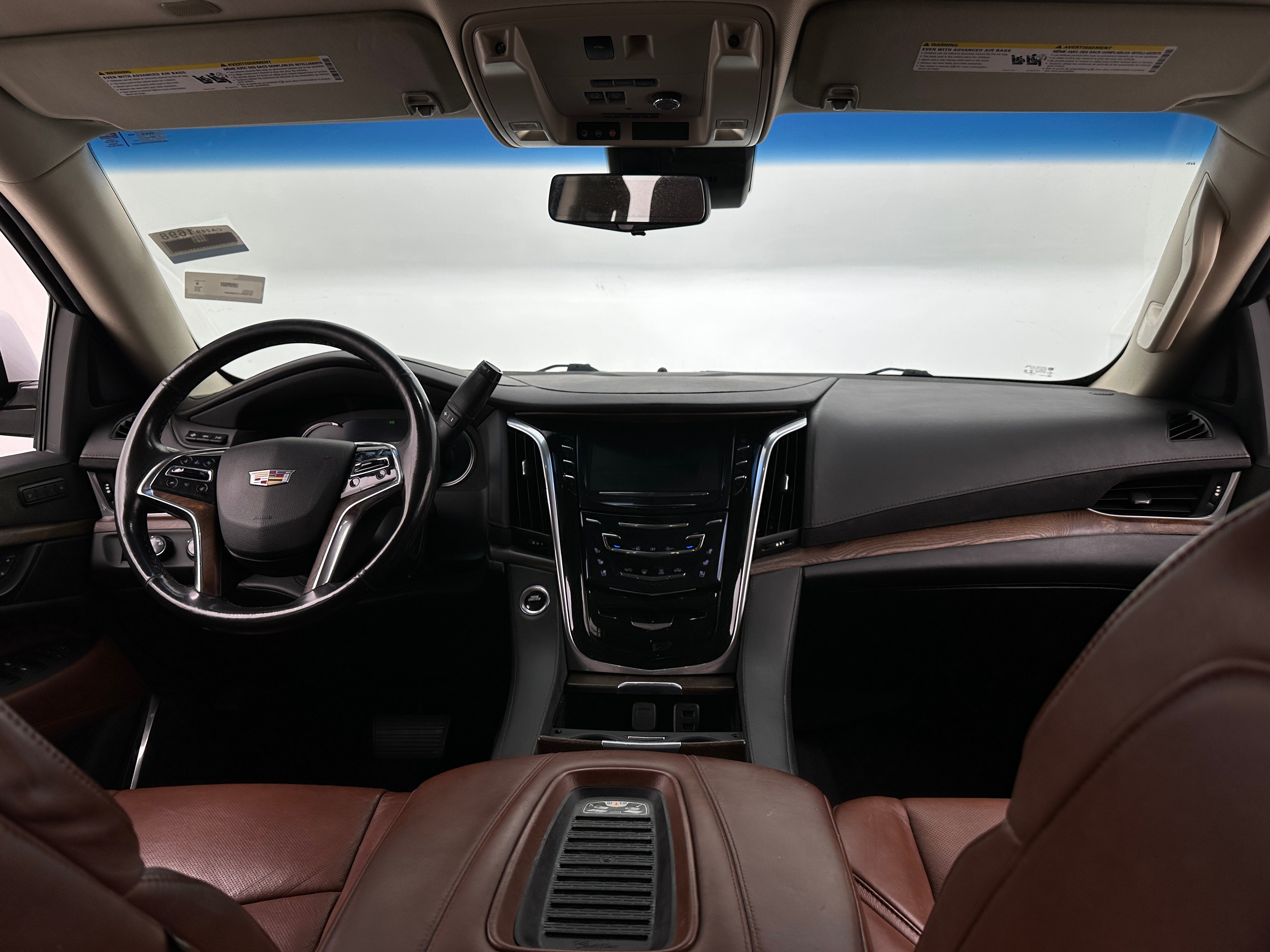 2019 Cadillac Escalade Luxury 2
