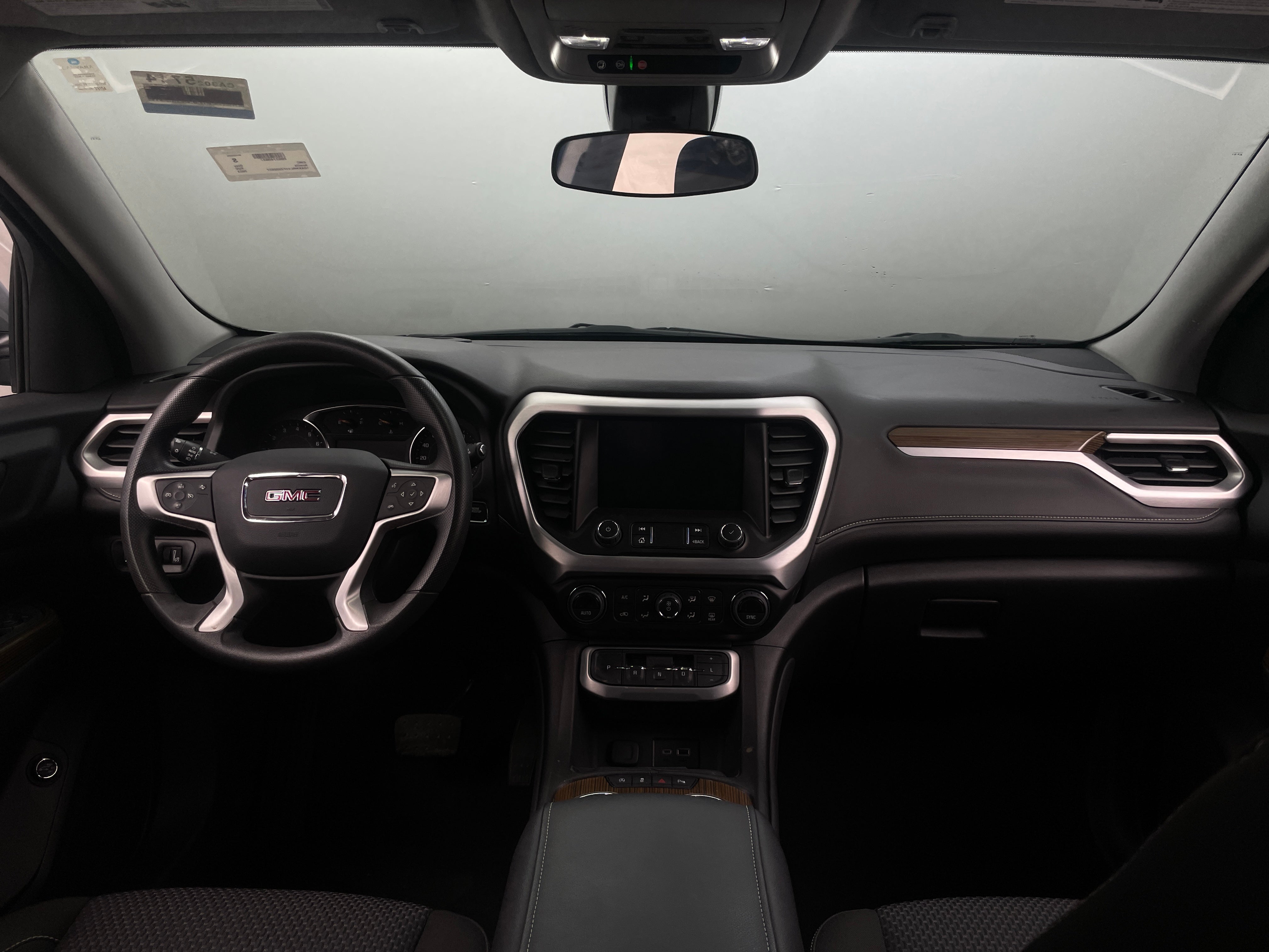2023 GMC Acadia SLE 3