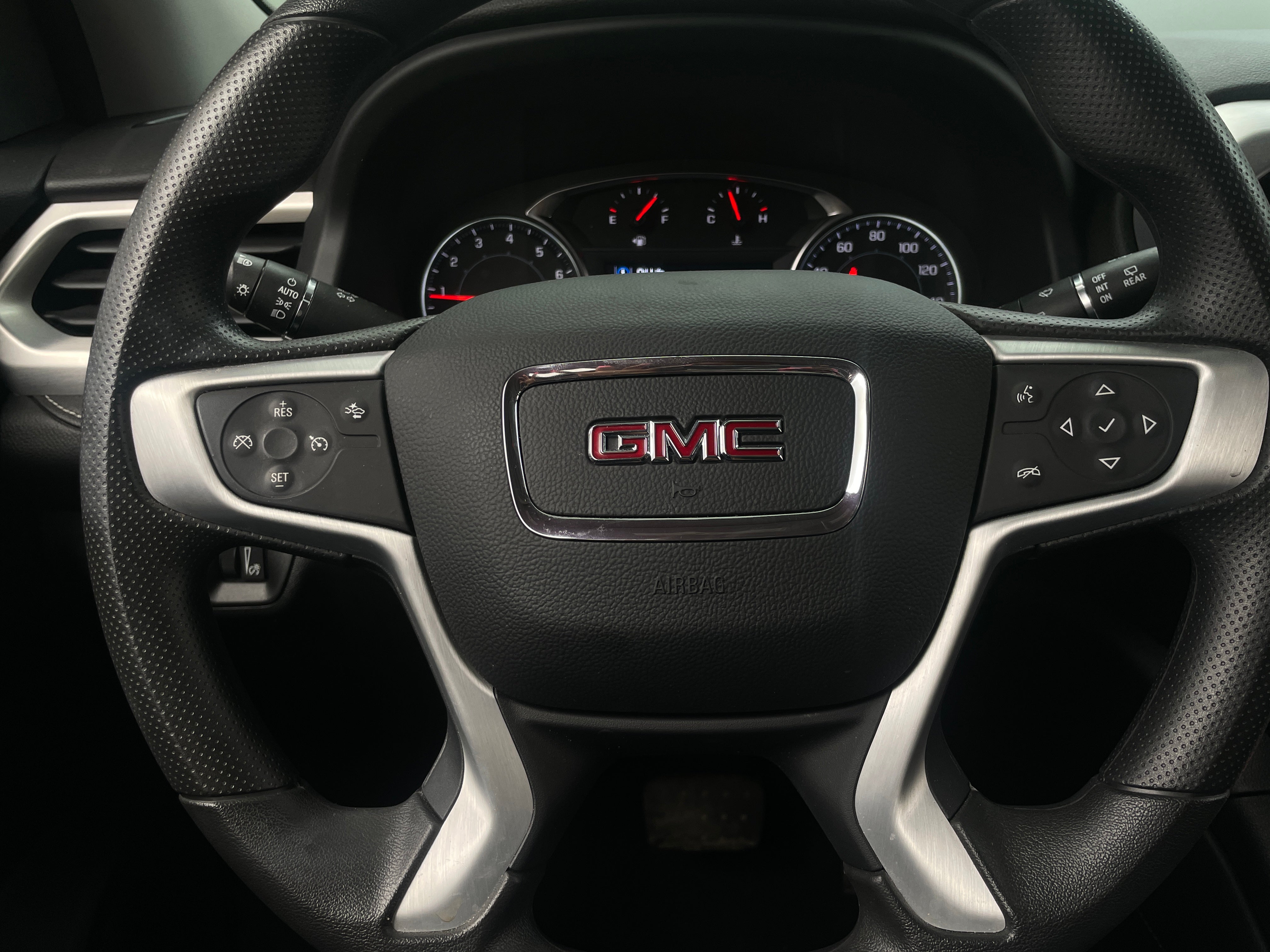 2023 GMC Acadia SLE 5