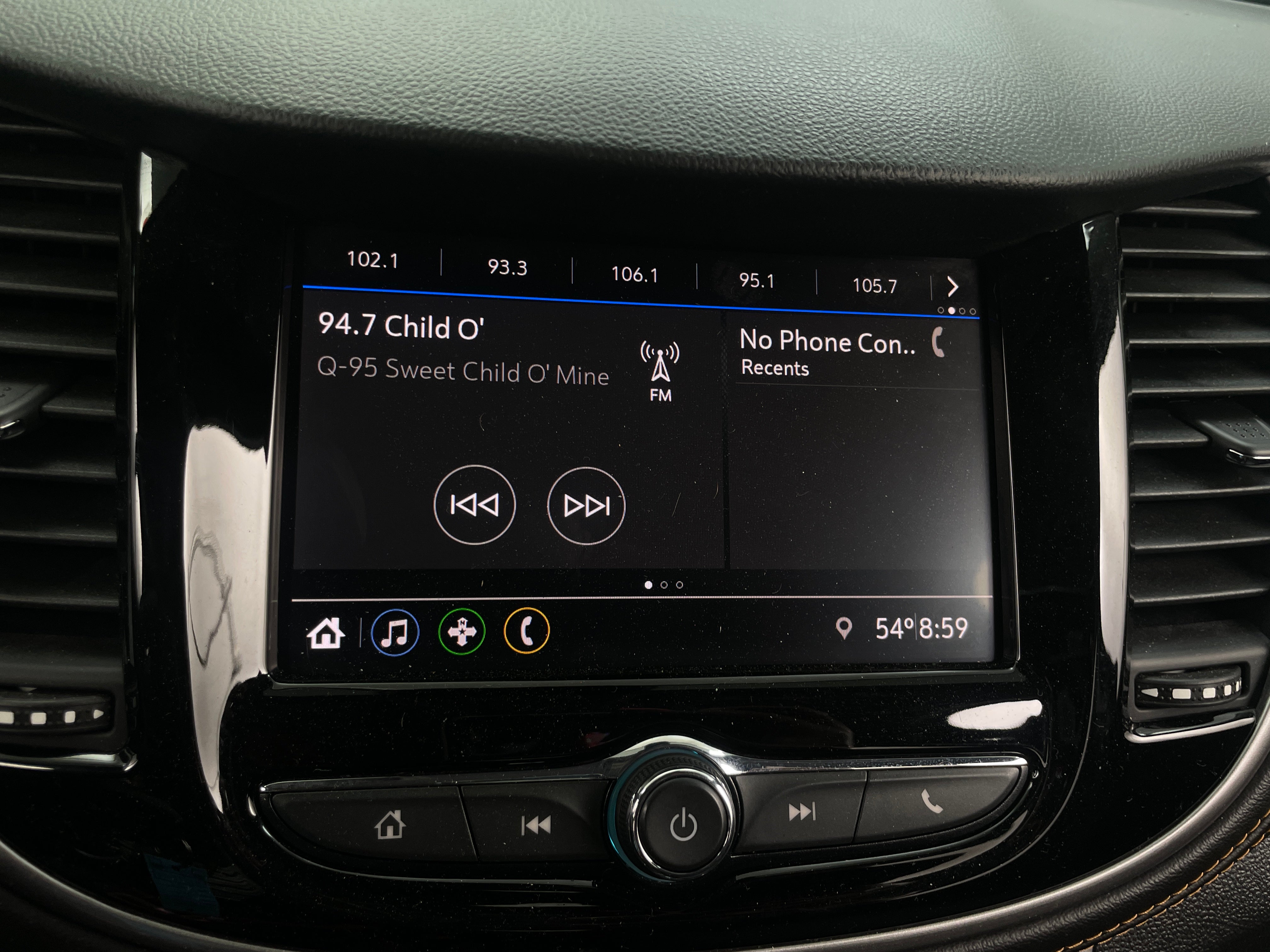 2022 Chevrolet Trax LS 4