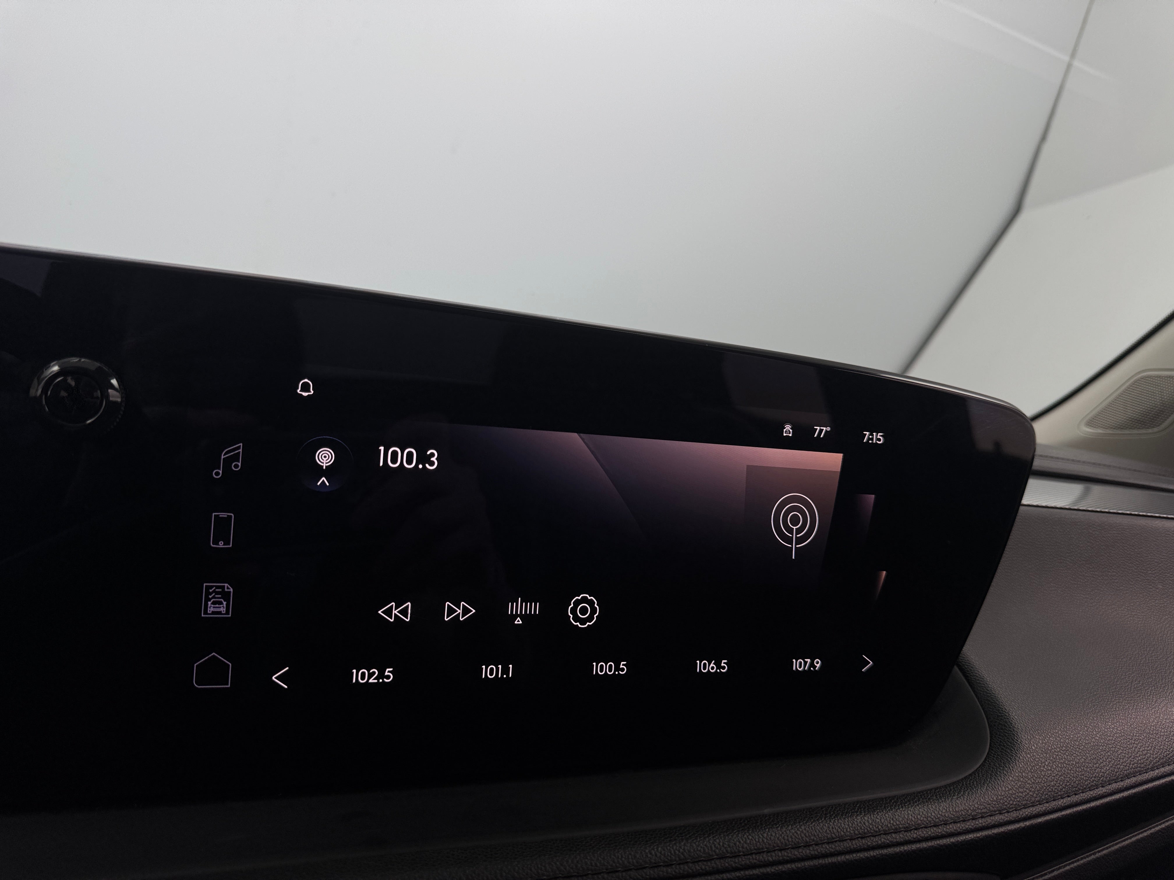 2024 Buick Encore GX Sport Touring 3