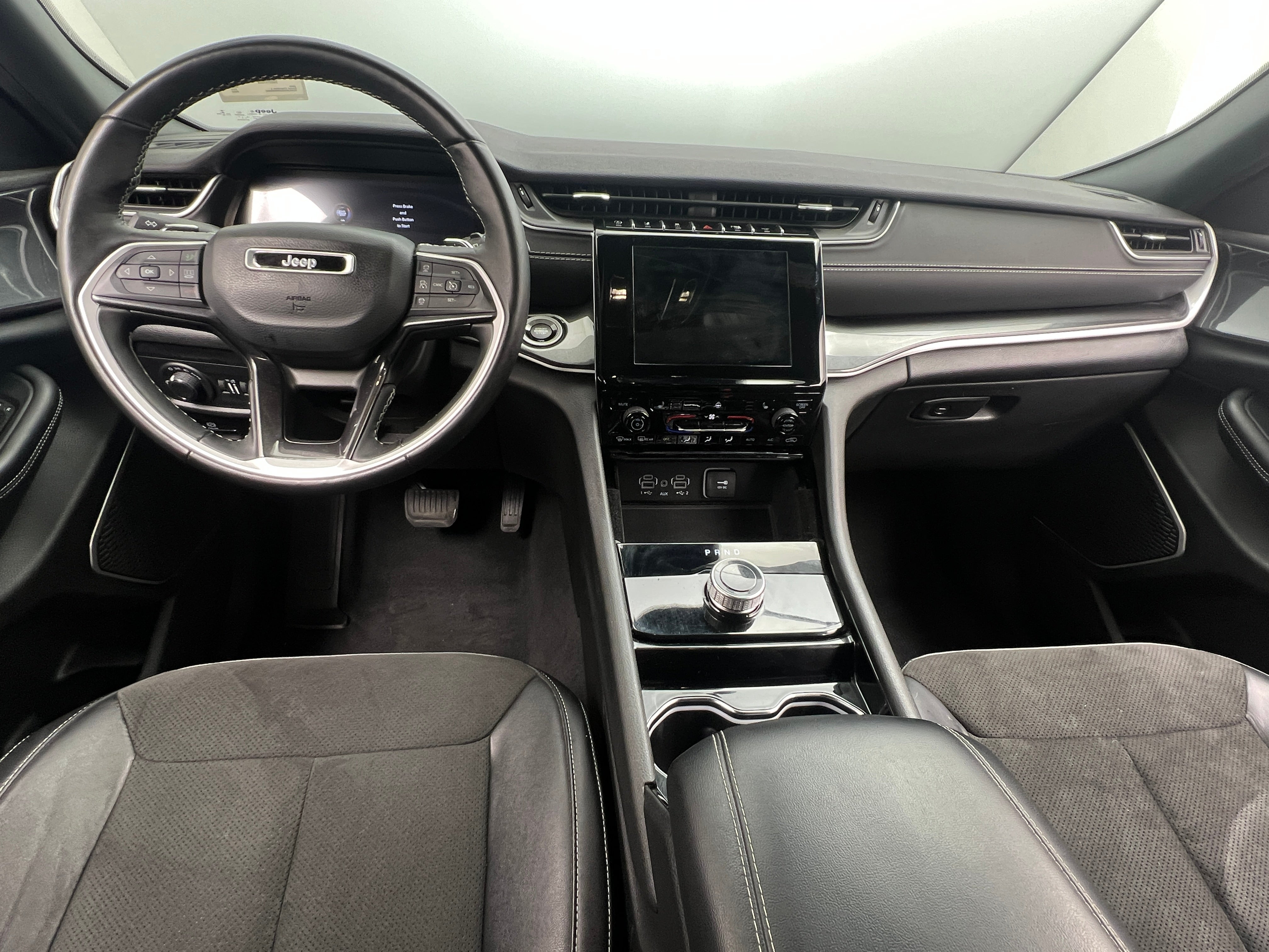 2022 Jeep Grand Cherokee L Altitude 2
