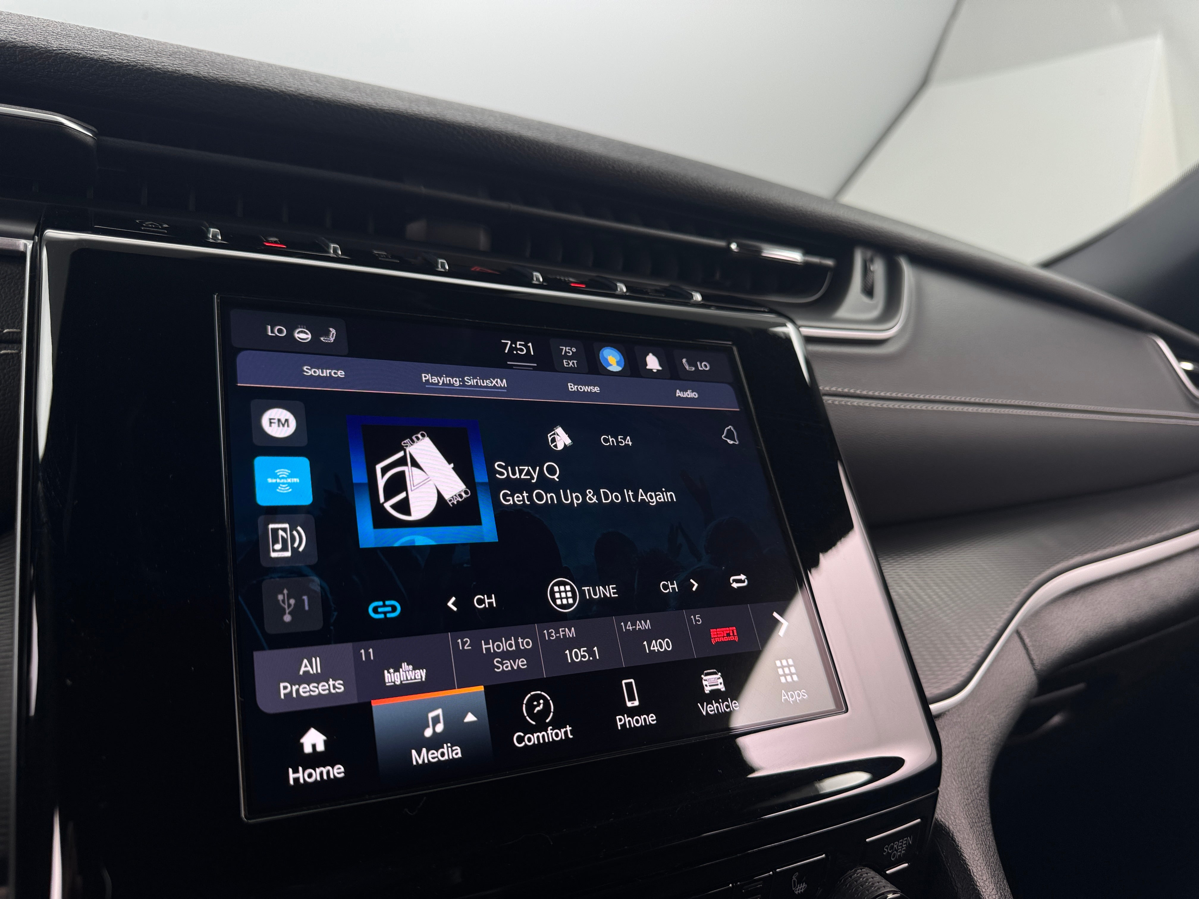 2023 Jeep Grand Cherokee L Altitude 4
