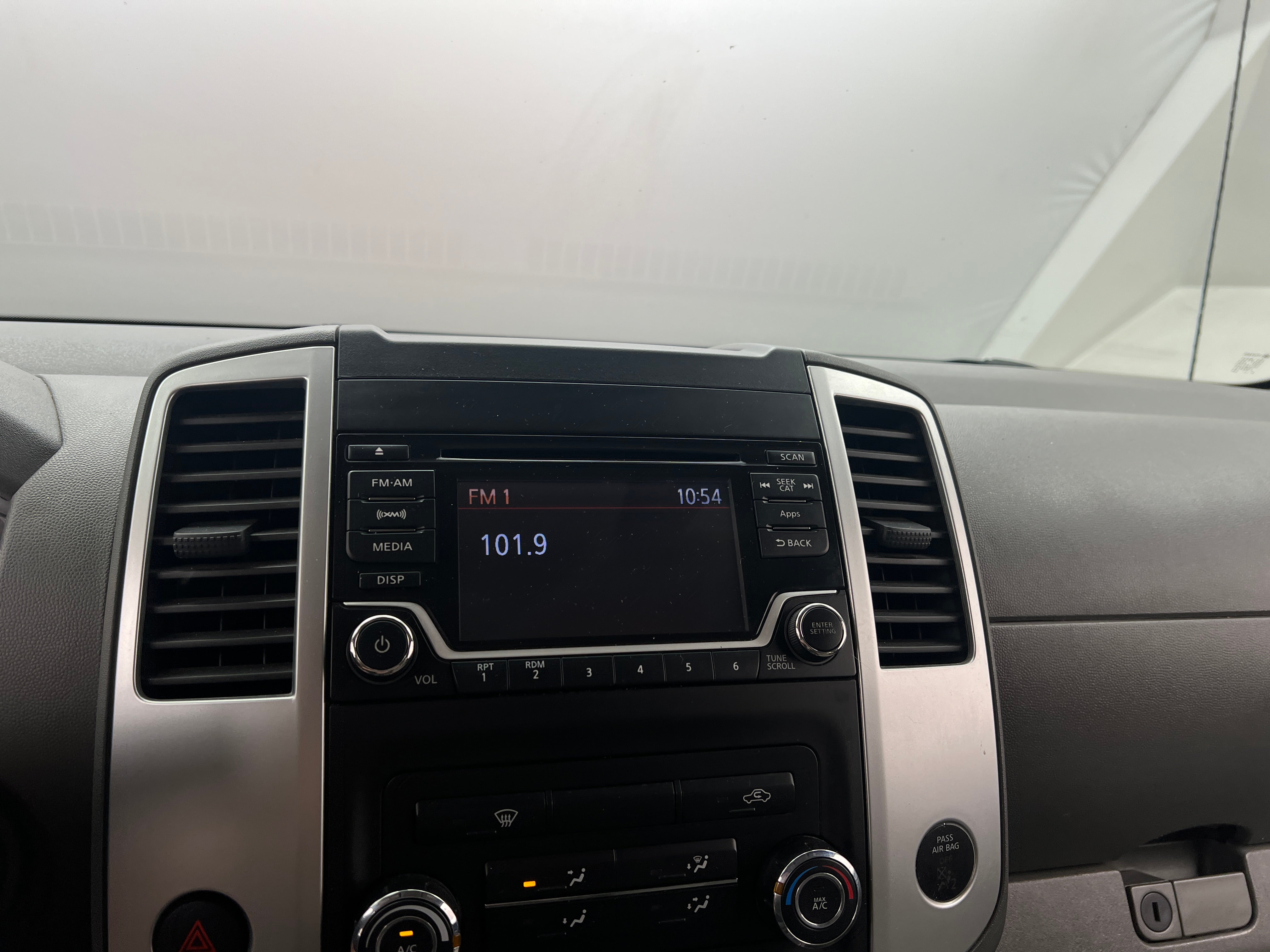 2016 Nissan Frontier SV 4