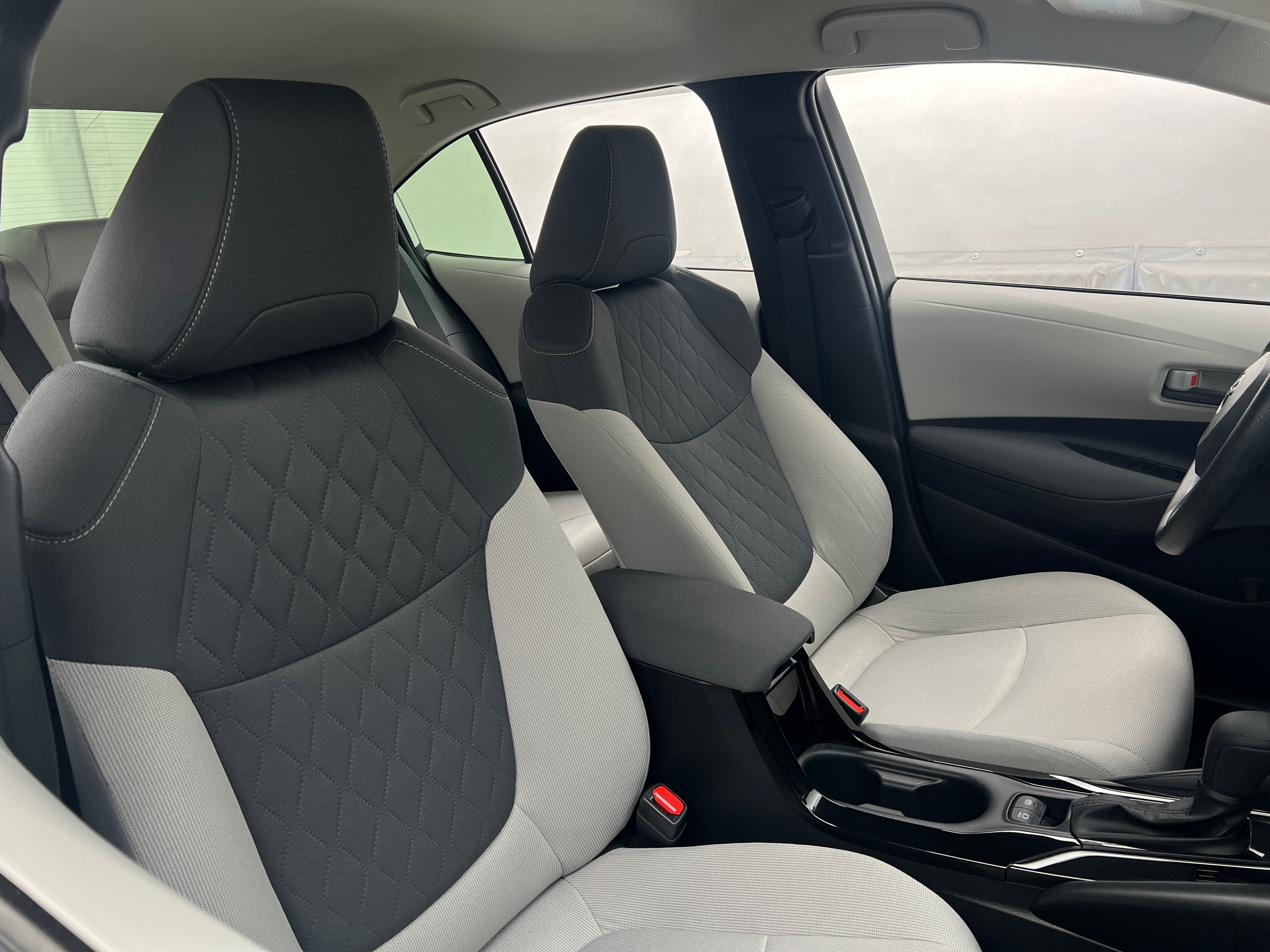 2022 Toyota Corolla LE 2