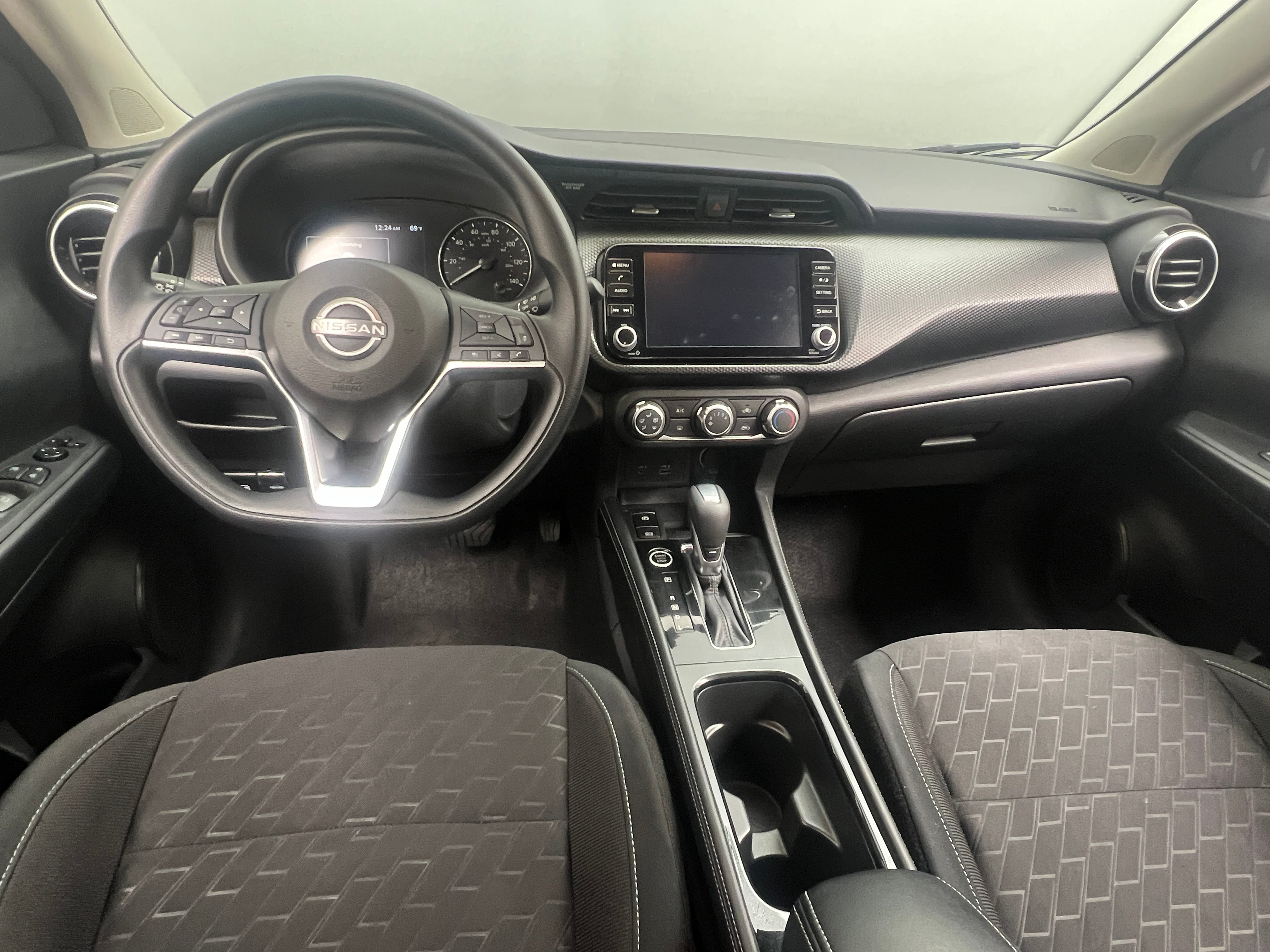 2024 Nissan Kicks SV 3