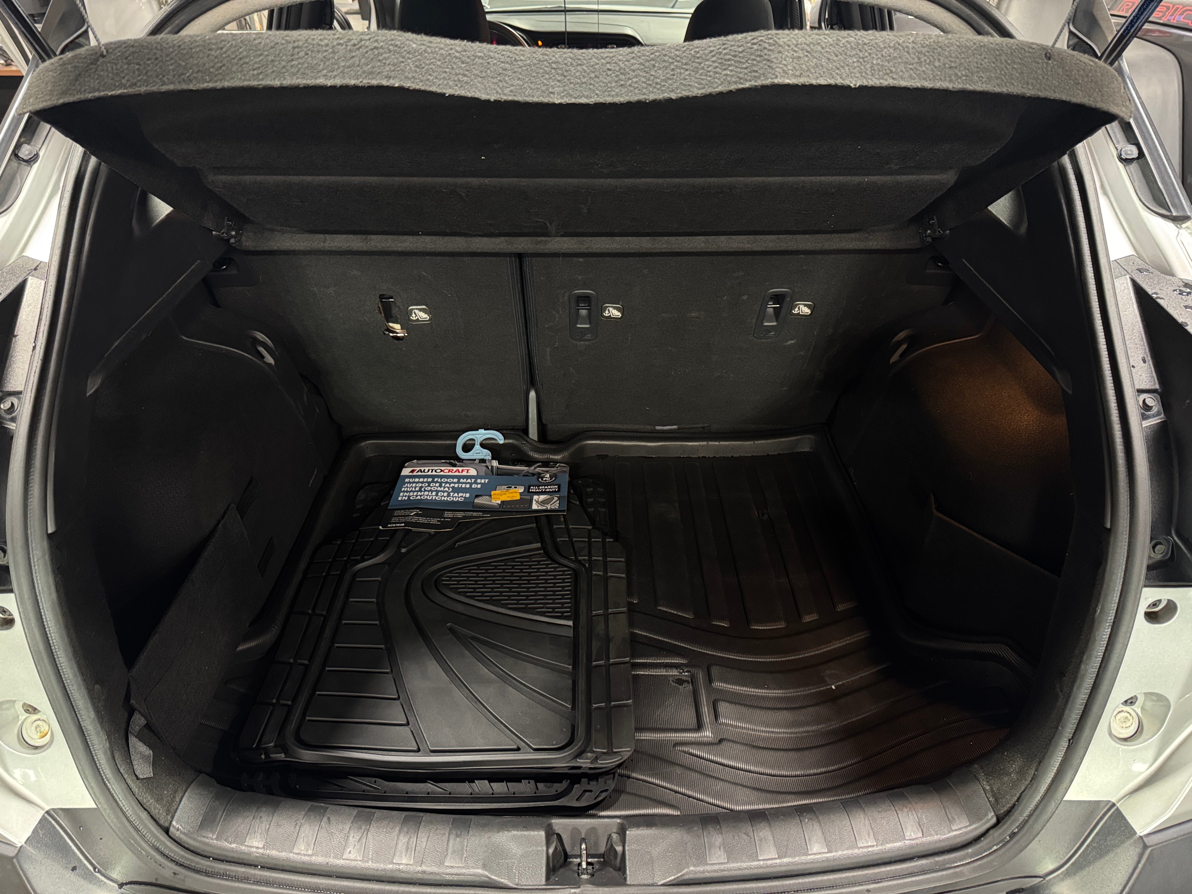 2019 Nissan Kicks SV 7