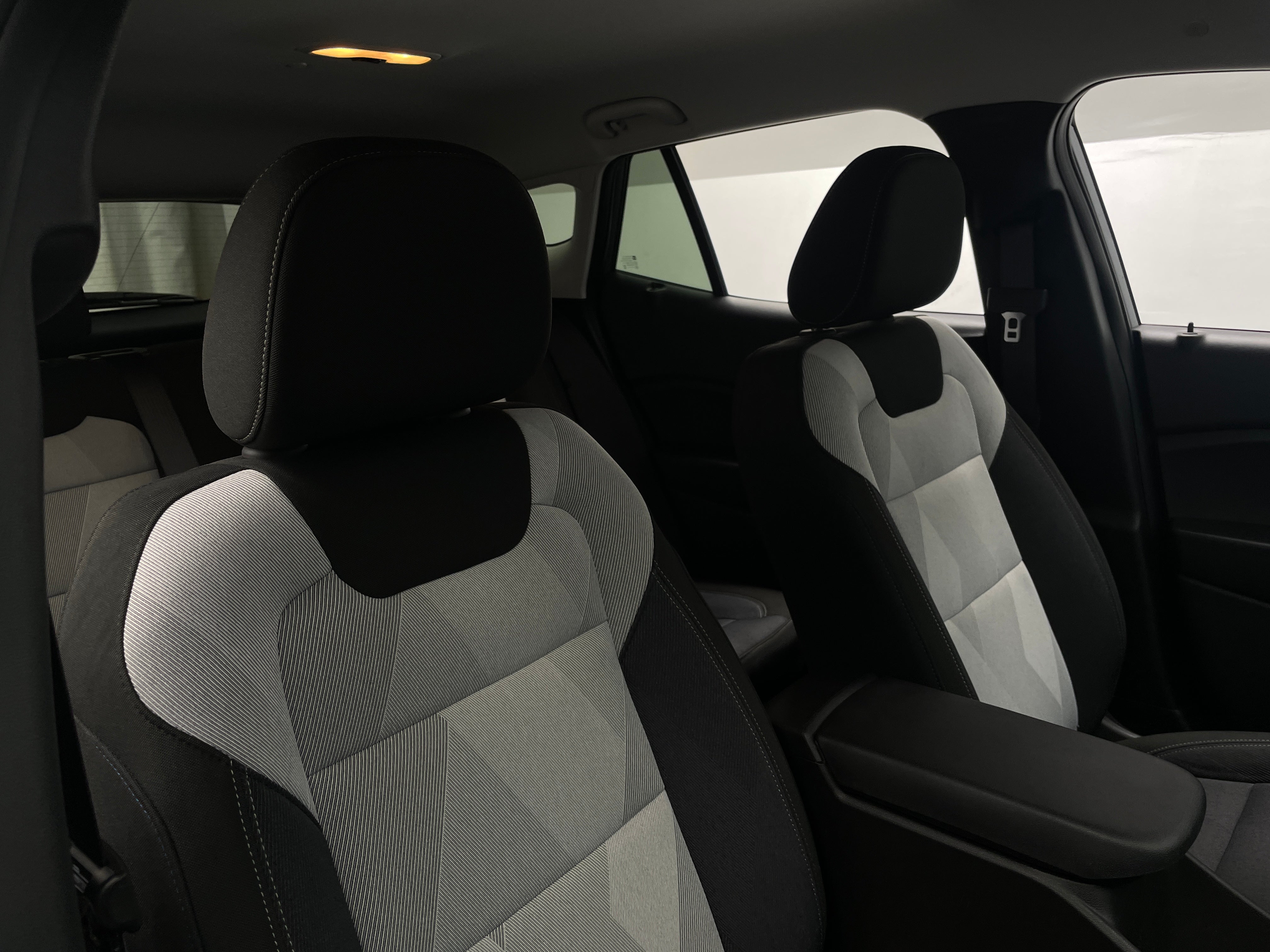 2025 Chevrolet Trax LS 2